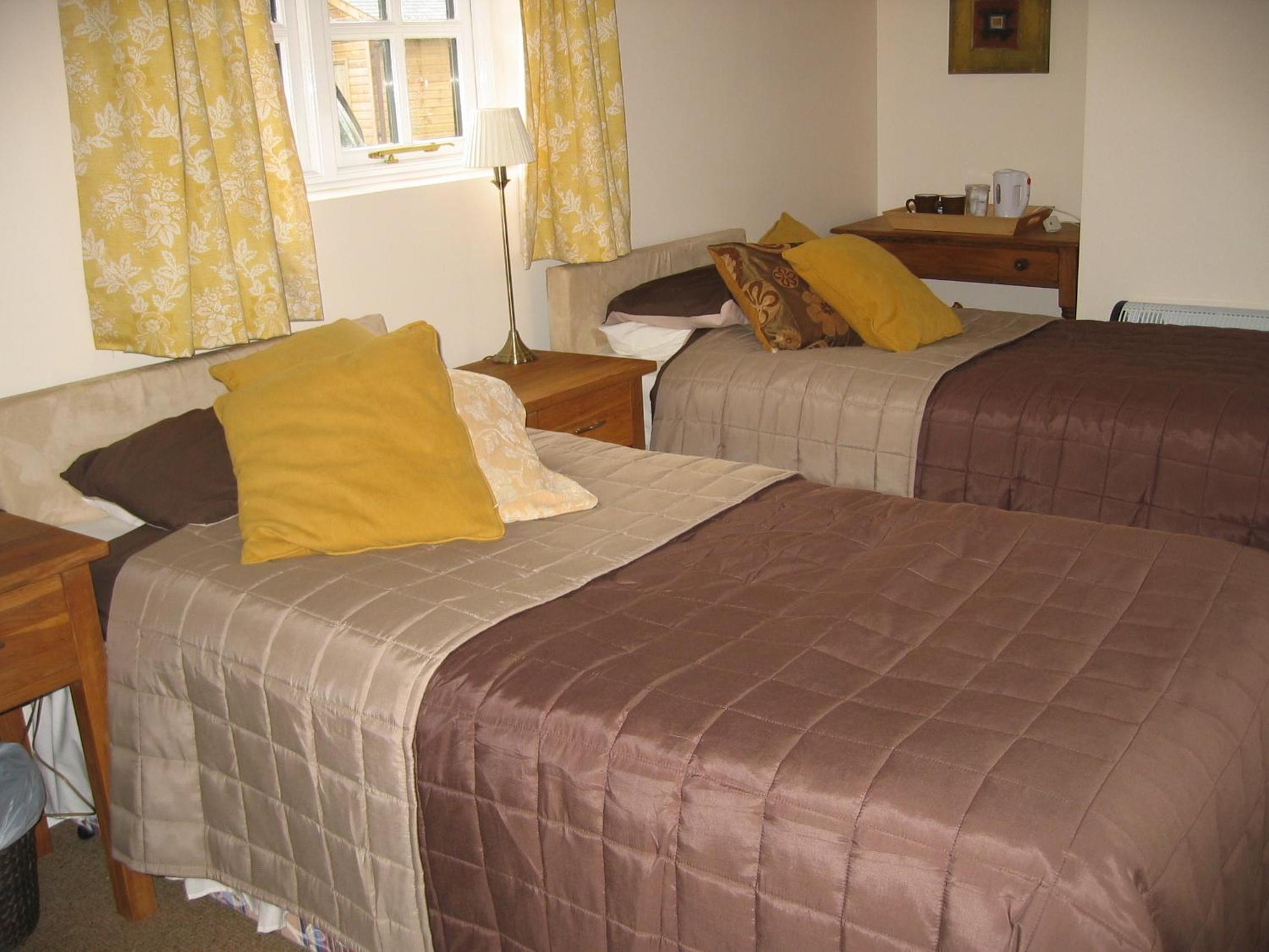 Disabled Access Twin Room photo 1