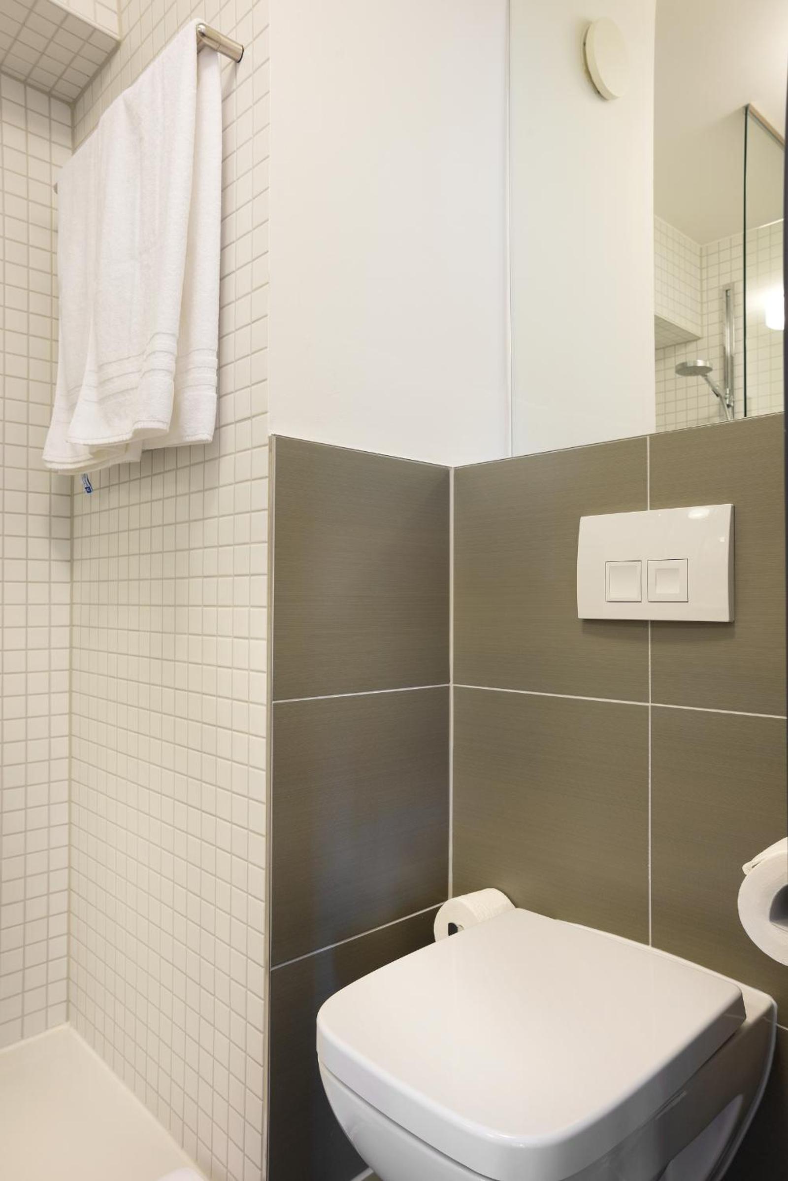 Standard Double Room - Photo 4