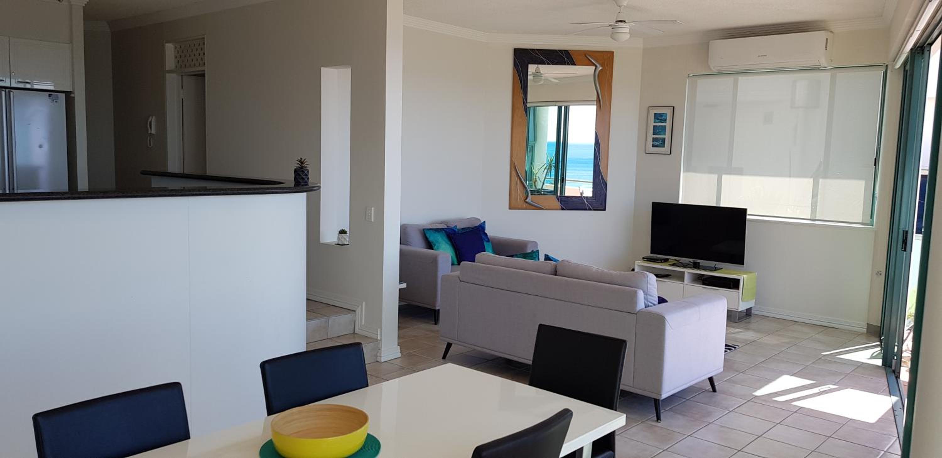 Two-Bedroom Rooftop Apartment Mariner with Ocean View