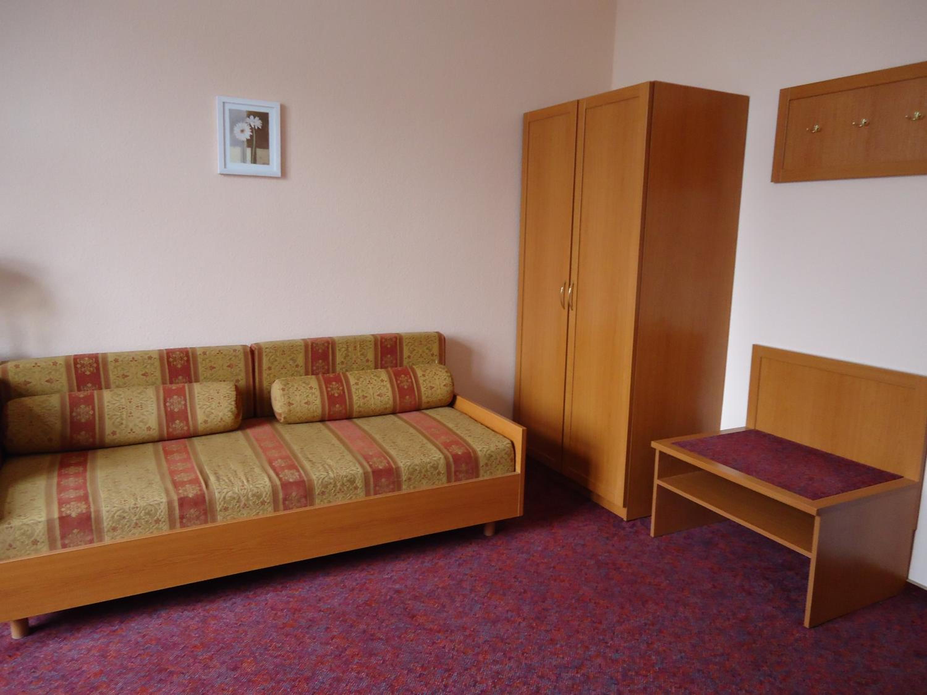 Single Room photo 3
