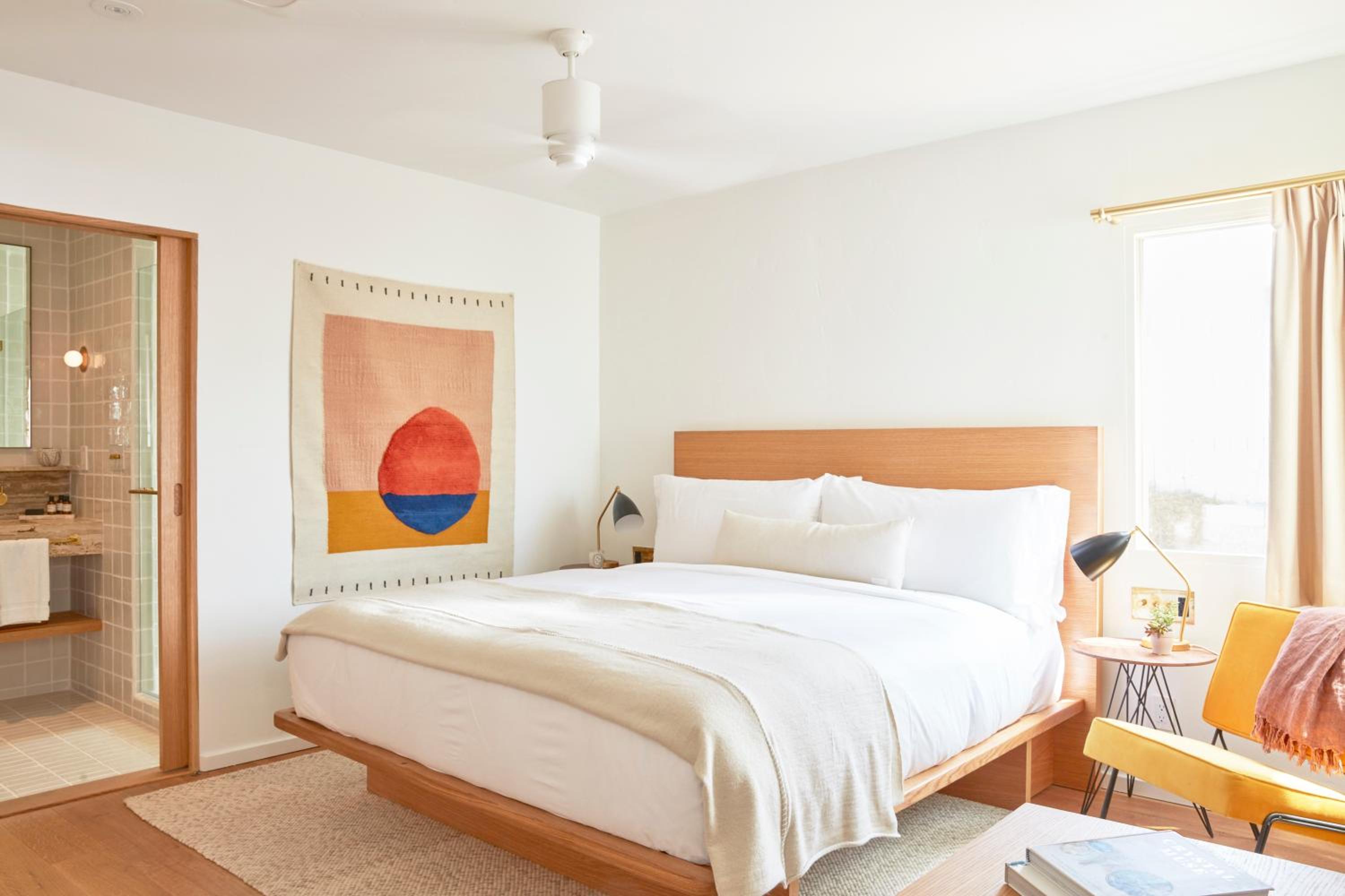 Standard King Room