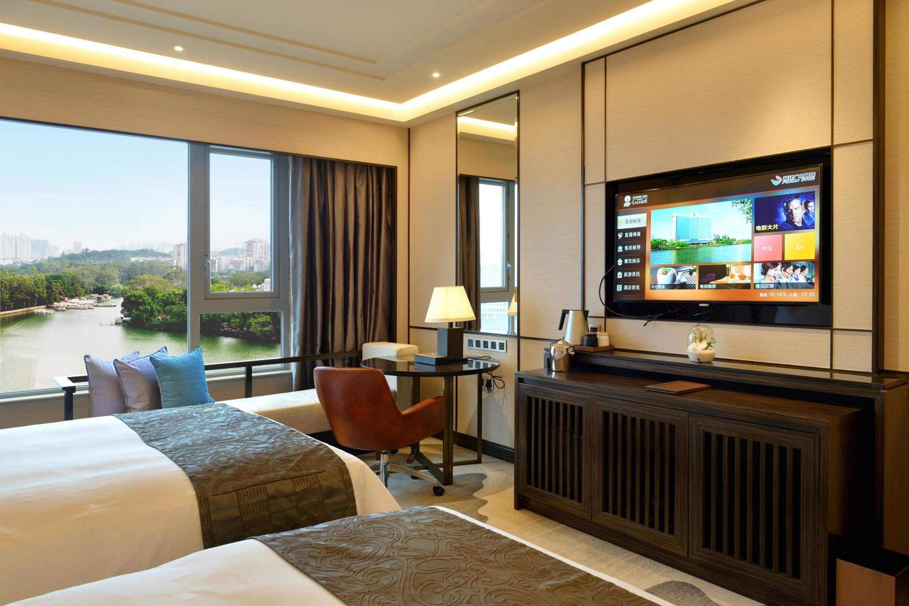 Deluxe Twin Room with Lake View