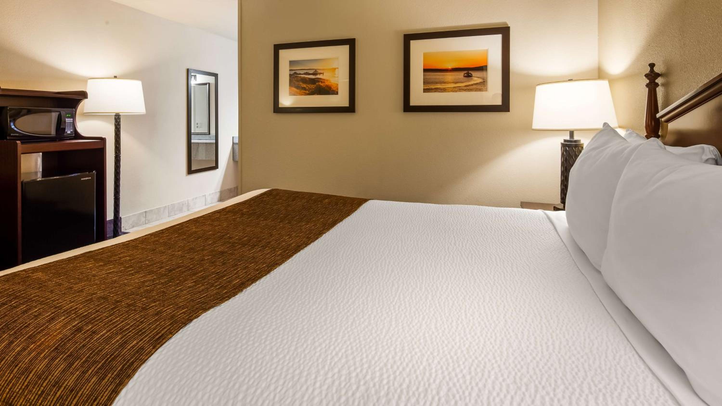 Queen Room photo 1