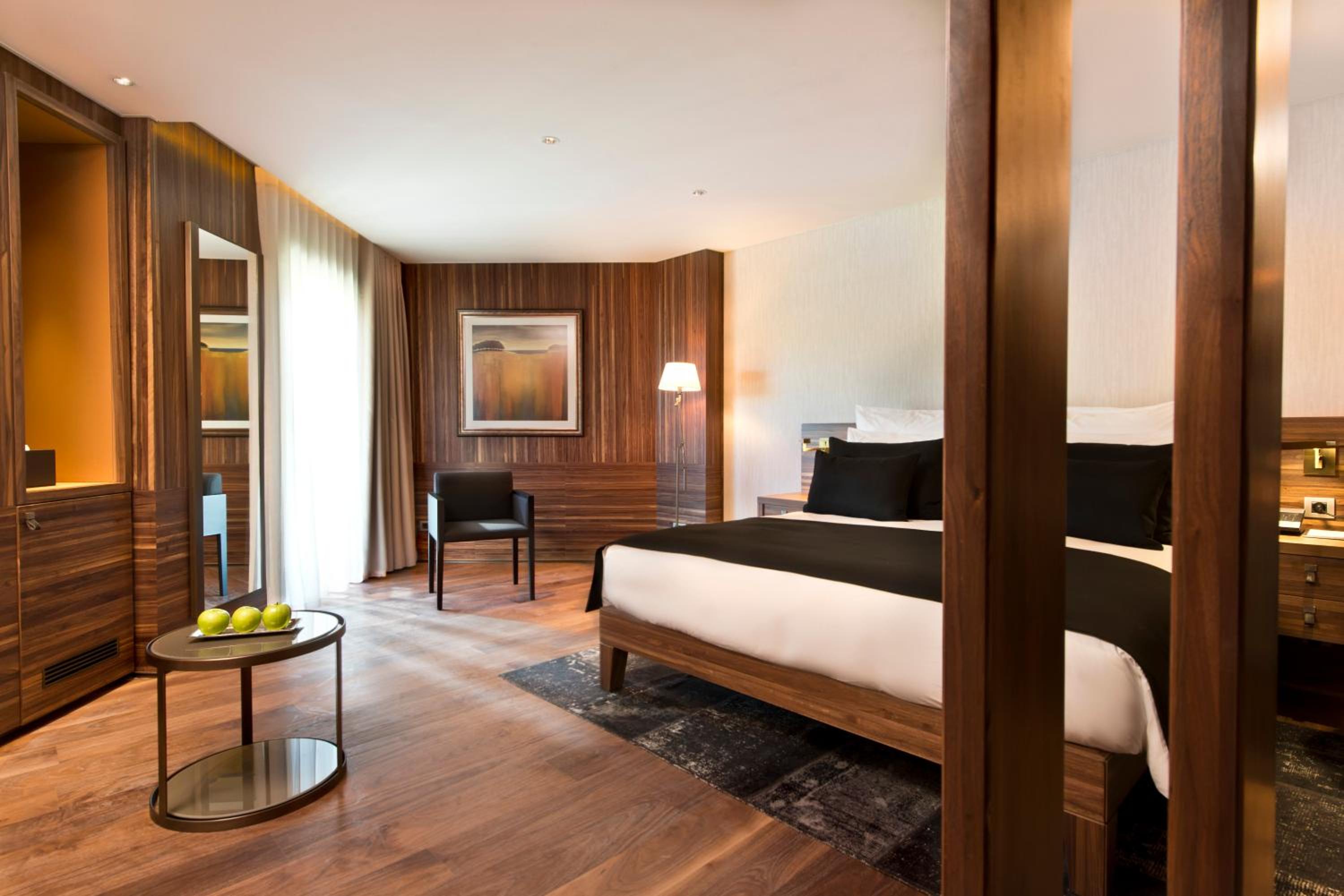 Classic Room with Land View - Photo 5