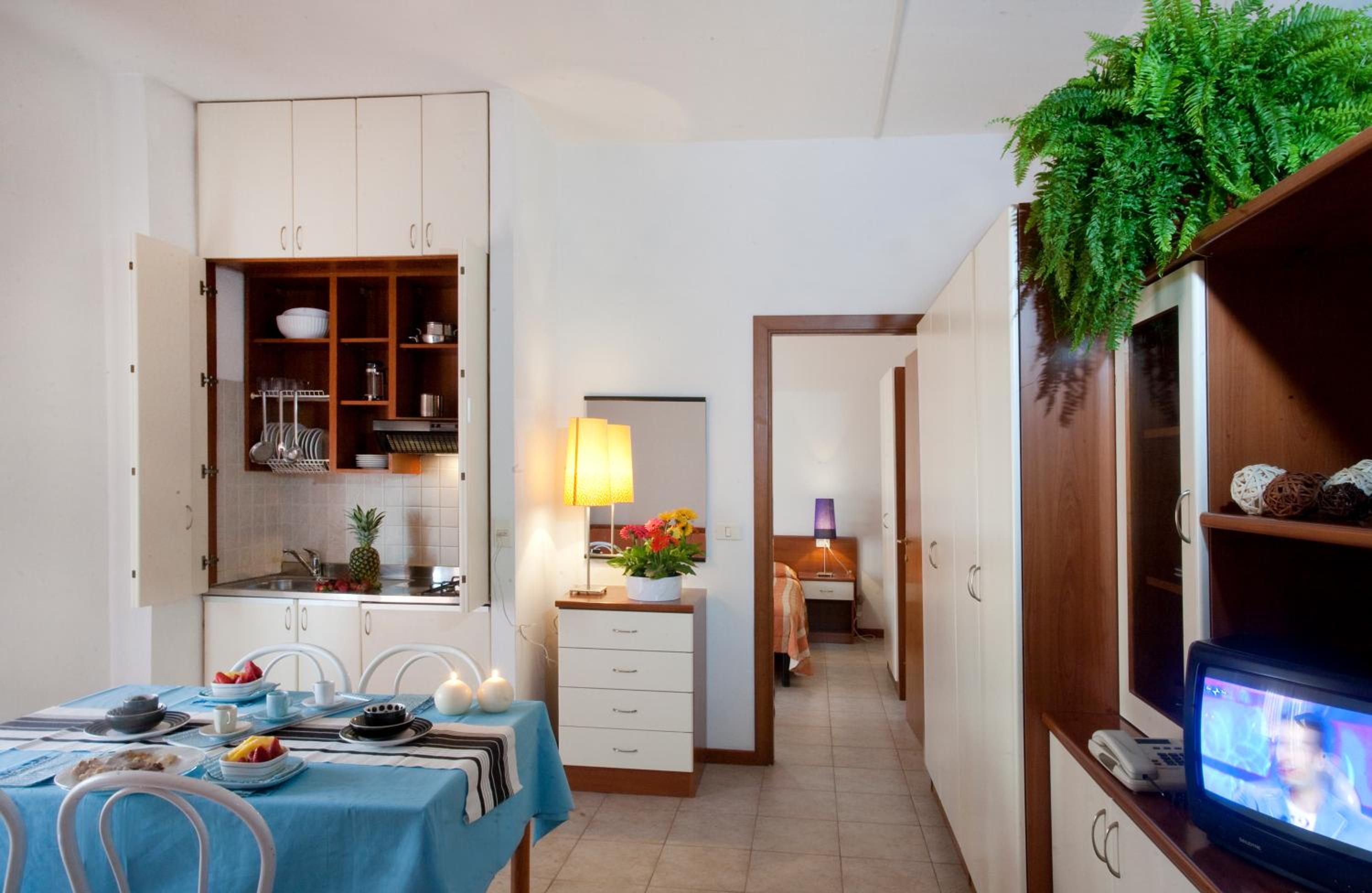 One-Bedroom Apartment (4 Adults) - Photo 6