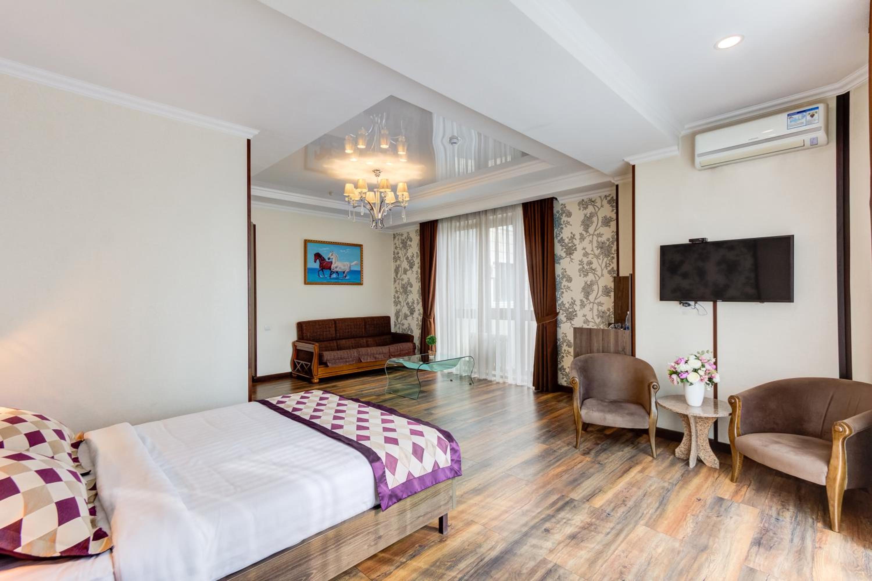 Suite photo 2