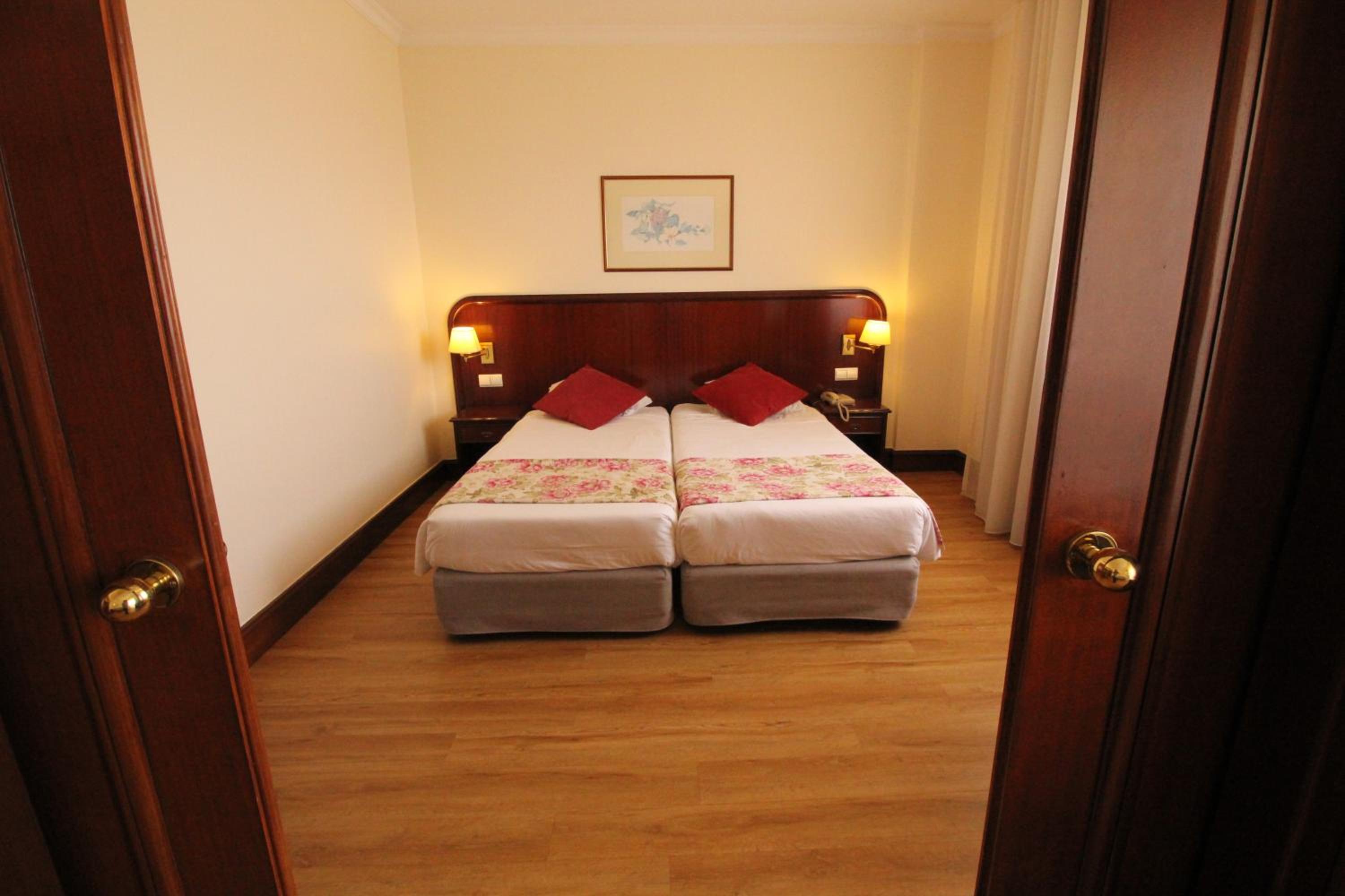 Suite with Balcony - Photo 1