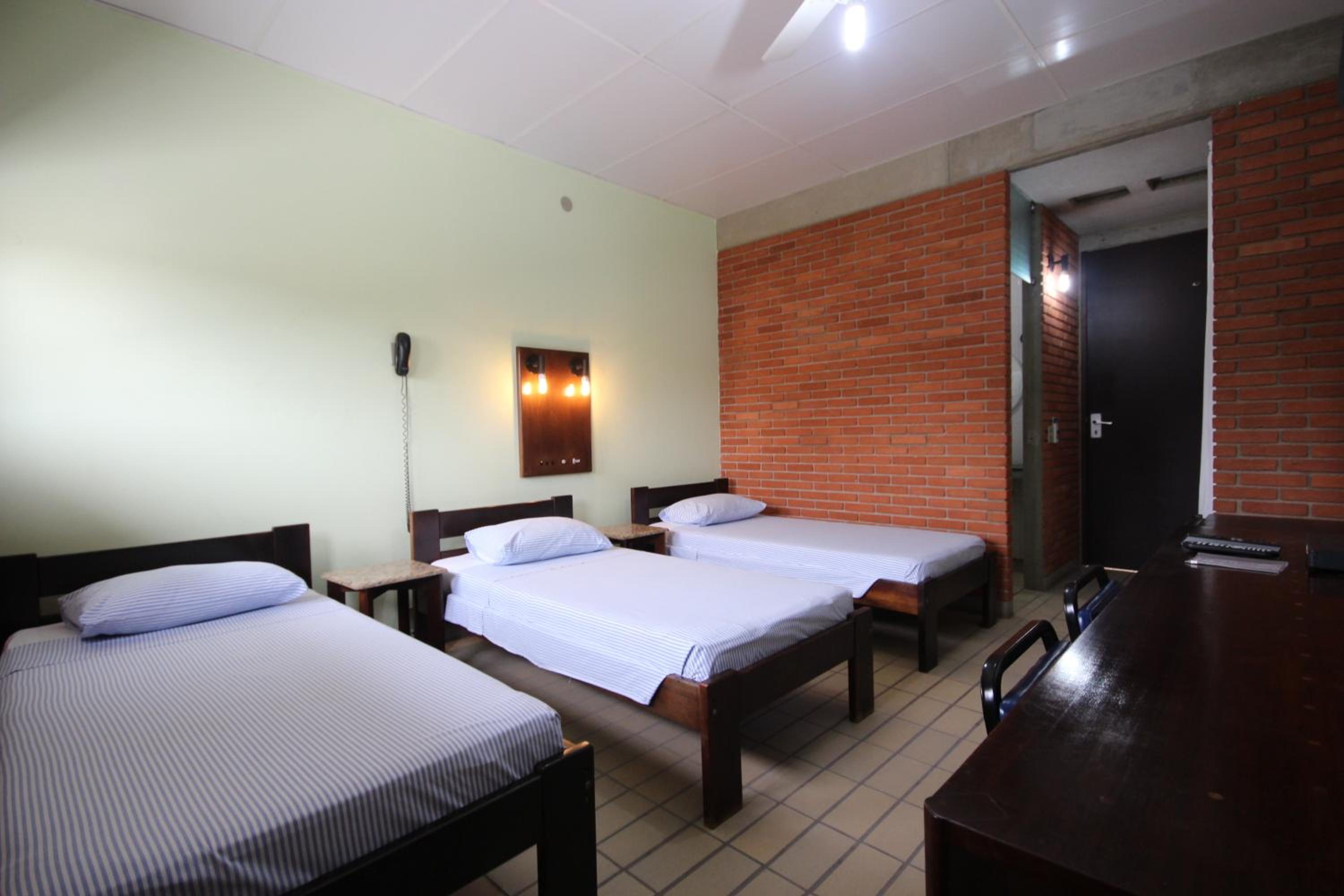 Standard Triple Room - Photo 6