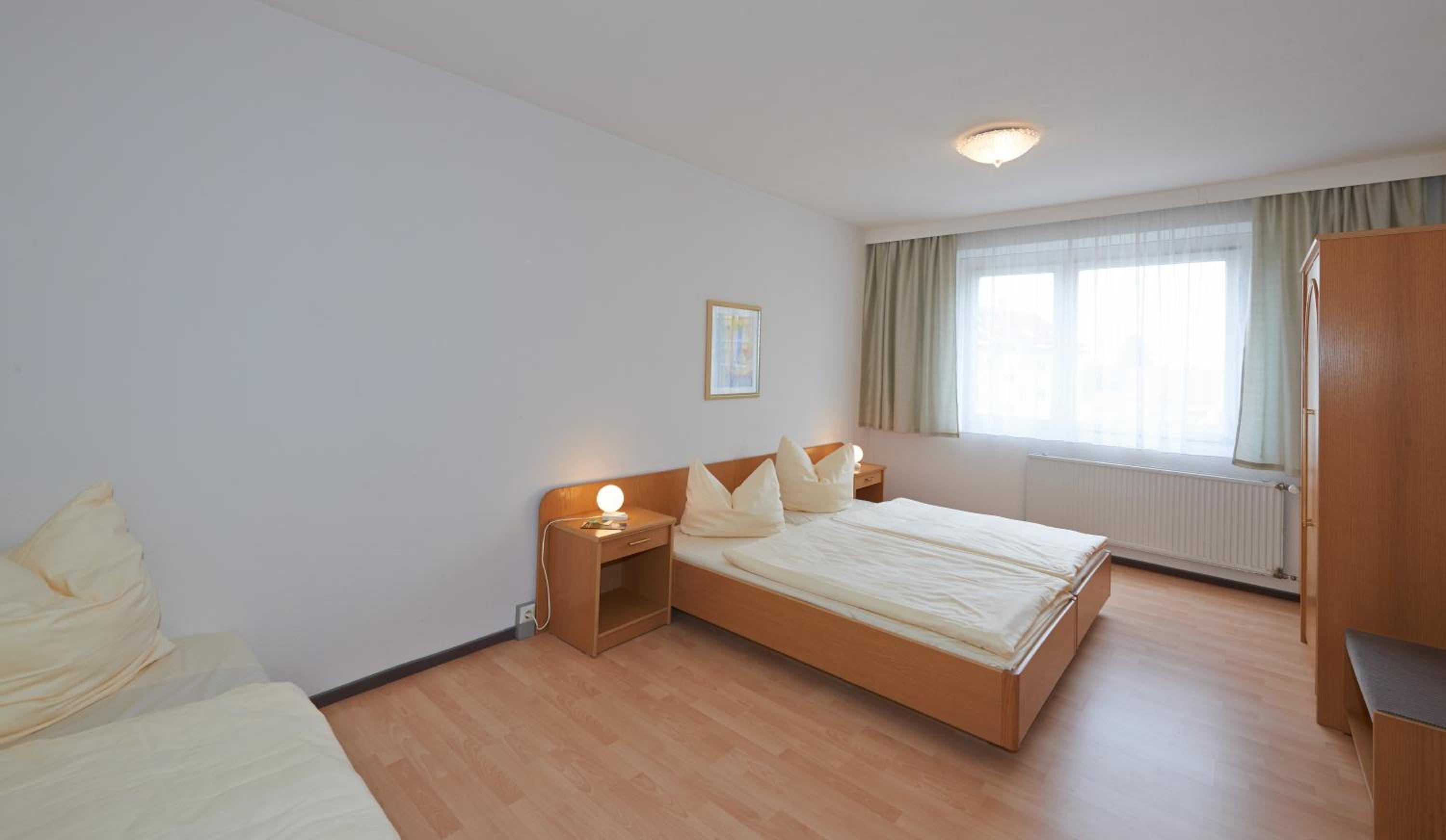 Two-Bedroom Apartment - Photo 7