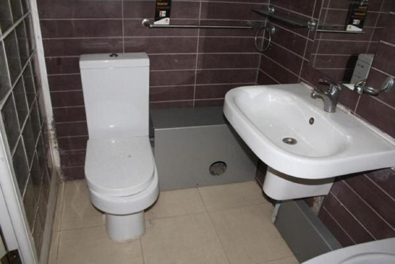 Budget Double Room photo 3