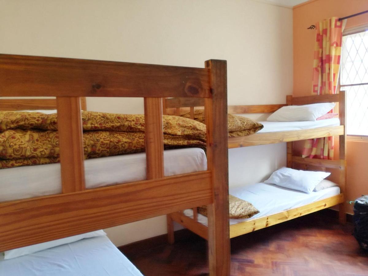 Bed in 6-Bed Mixed Dormitory Room photo 2
