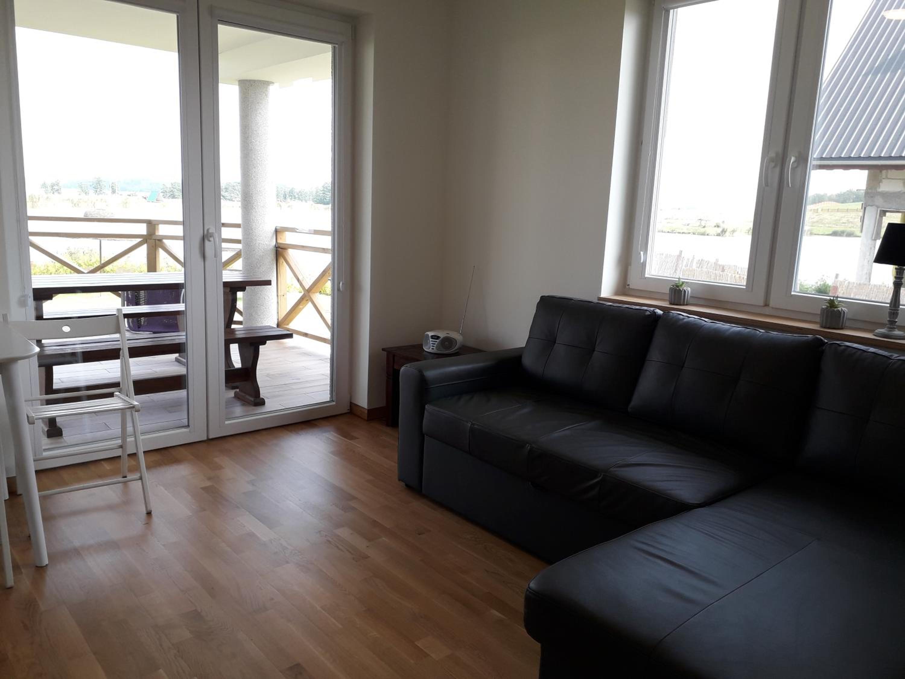 Apartment 6