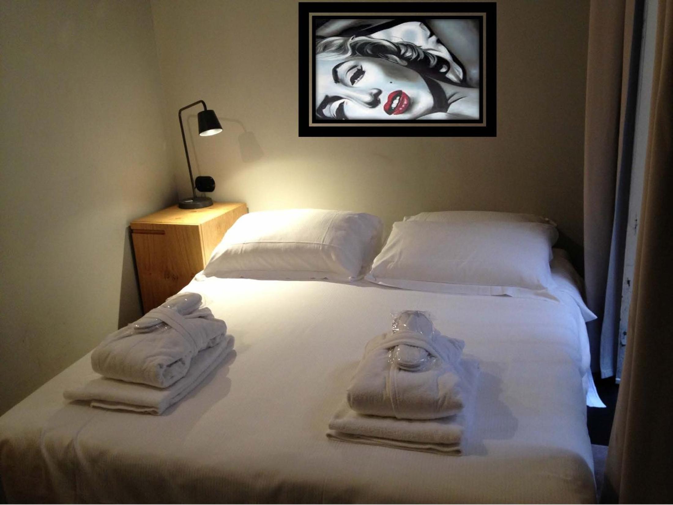 Economy Double Room with Internal View photo 1