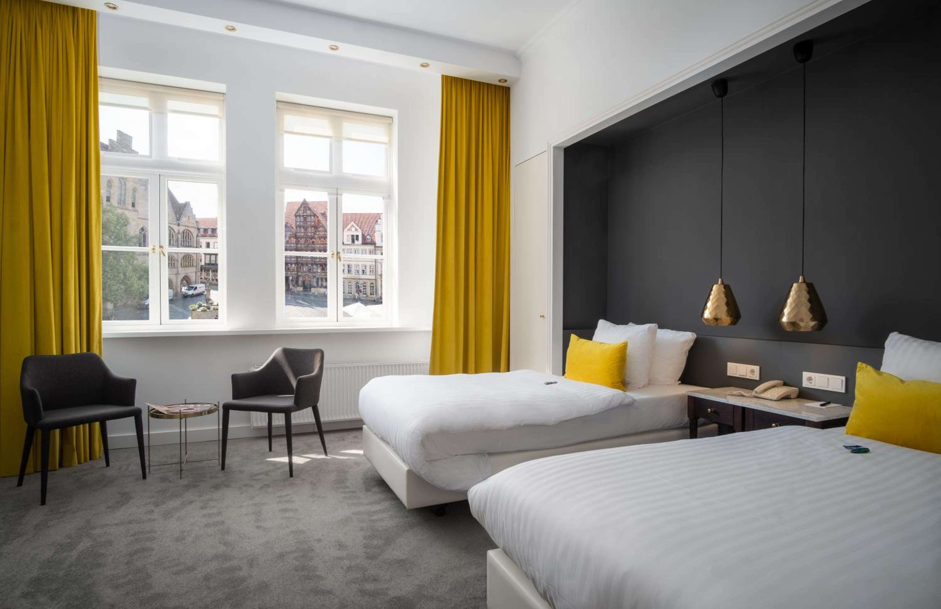 Deluxe Twin Room with Market Square view photo 1