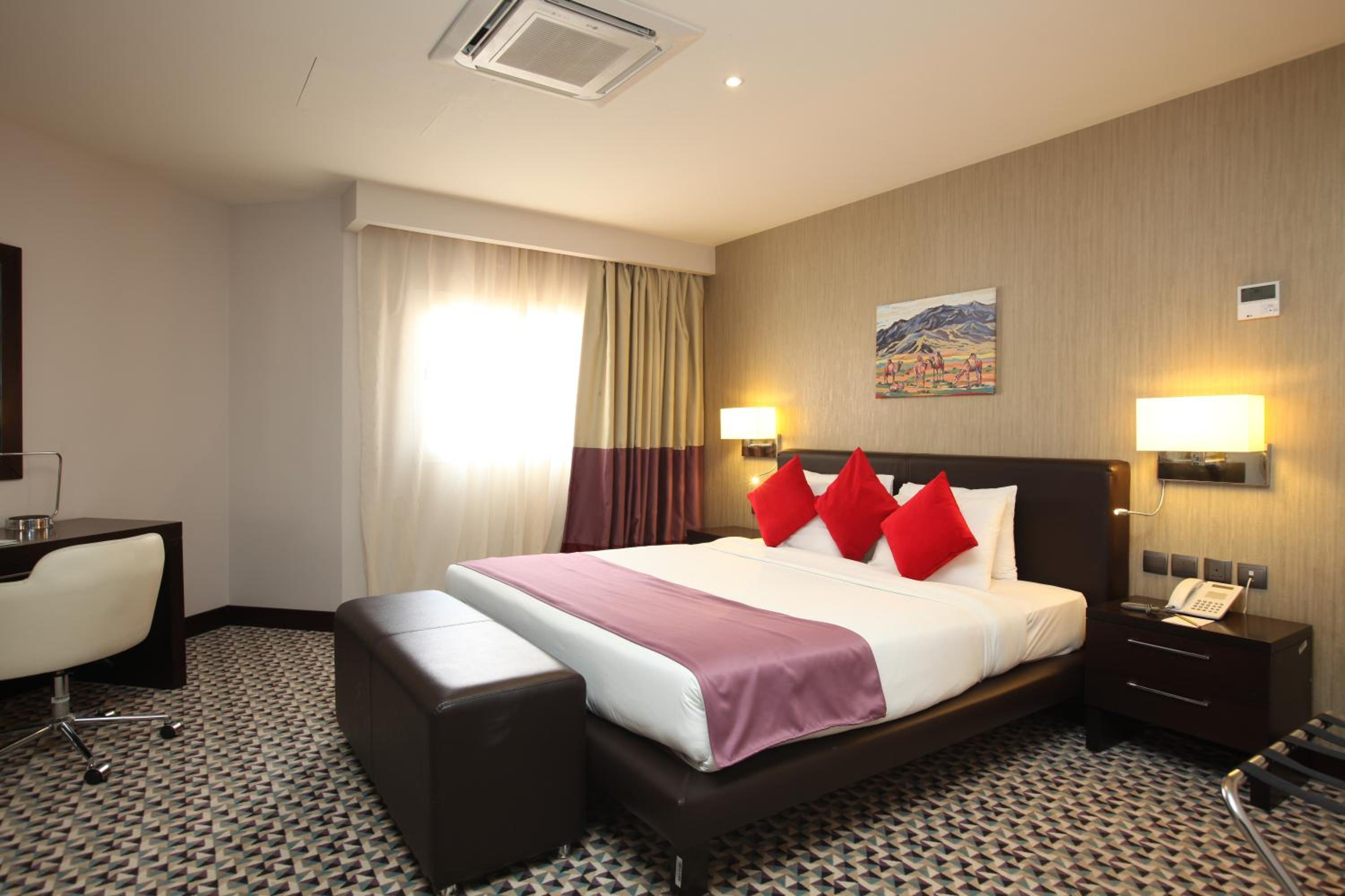 Deluxe Double or Twin Room - Photo 18