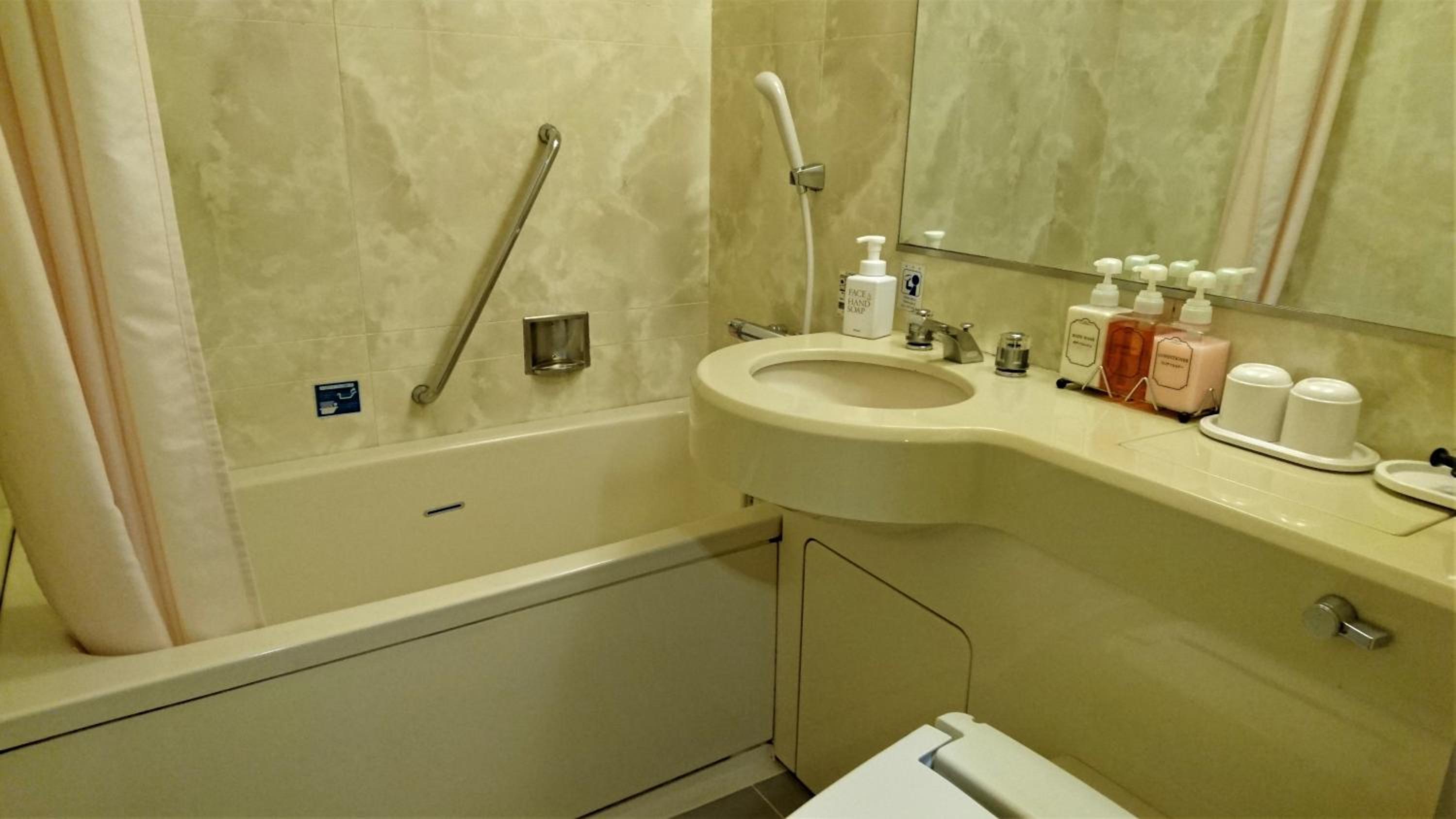 Large Twin Room photo 2