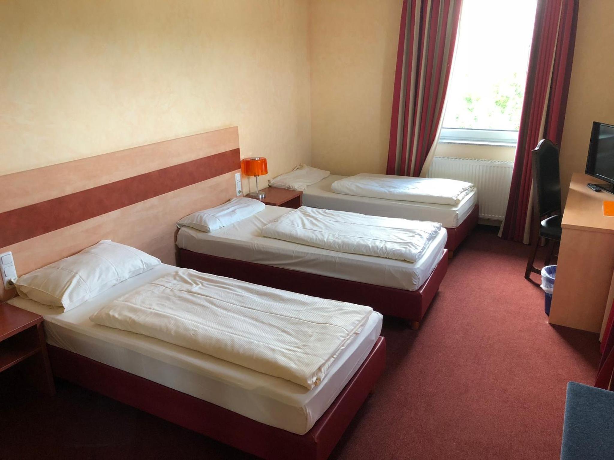 Triple Room - Photo 2