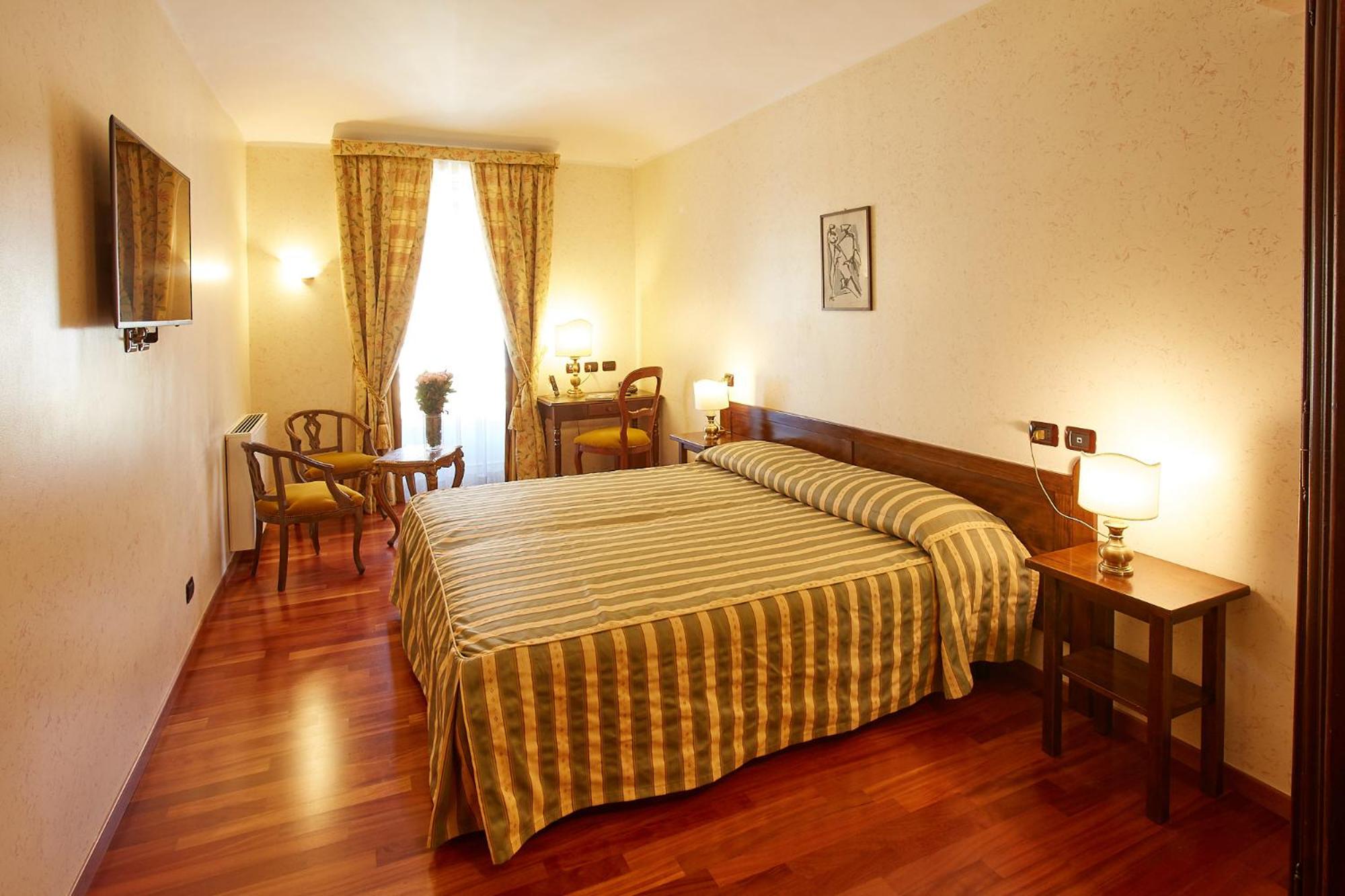 Superior Double Room - Photo 18
