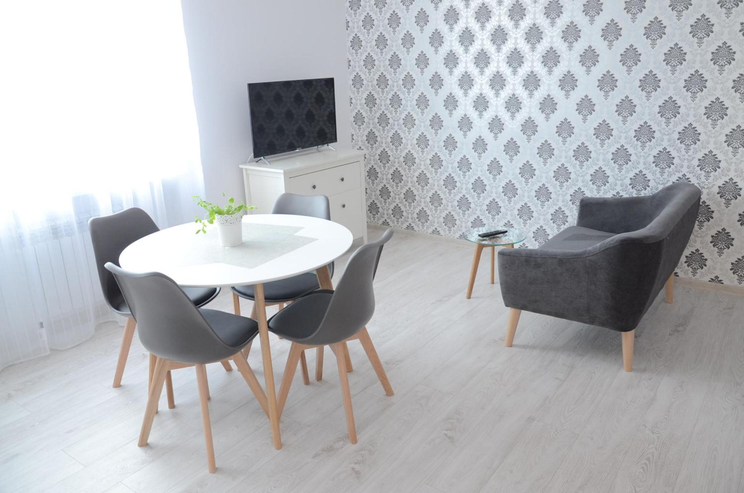 Apartment - Photo 3
