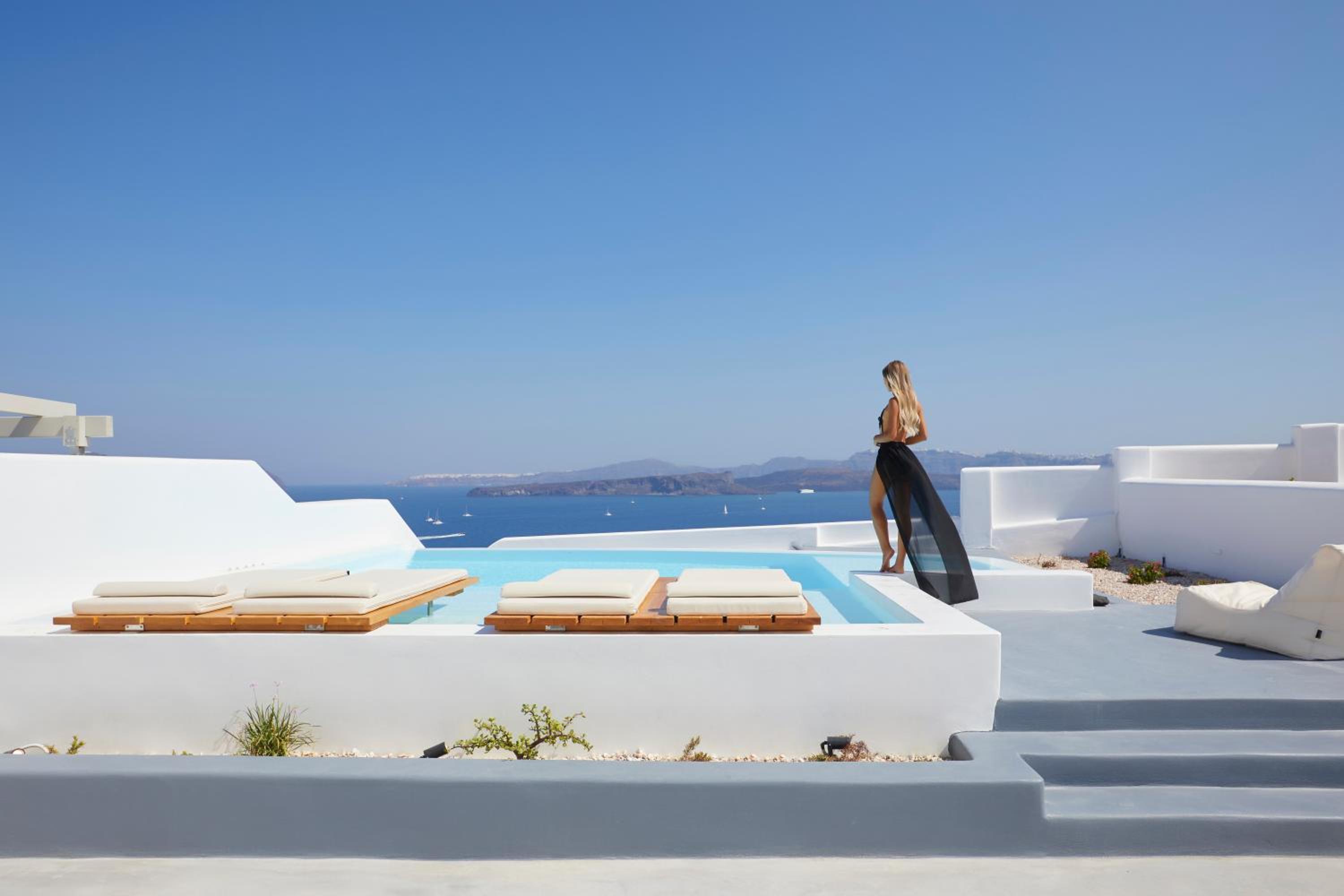 The Eclectic Villa with Infinity Heated Private Pool - Photo 5