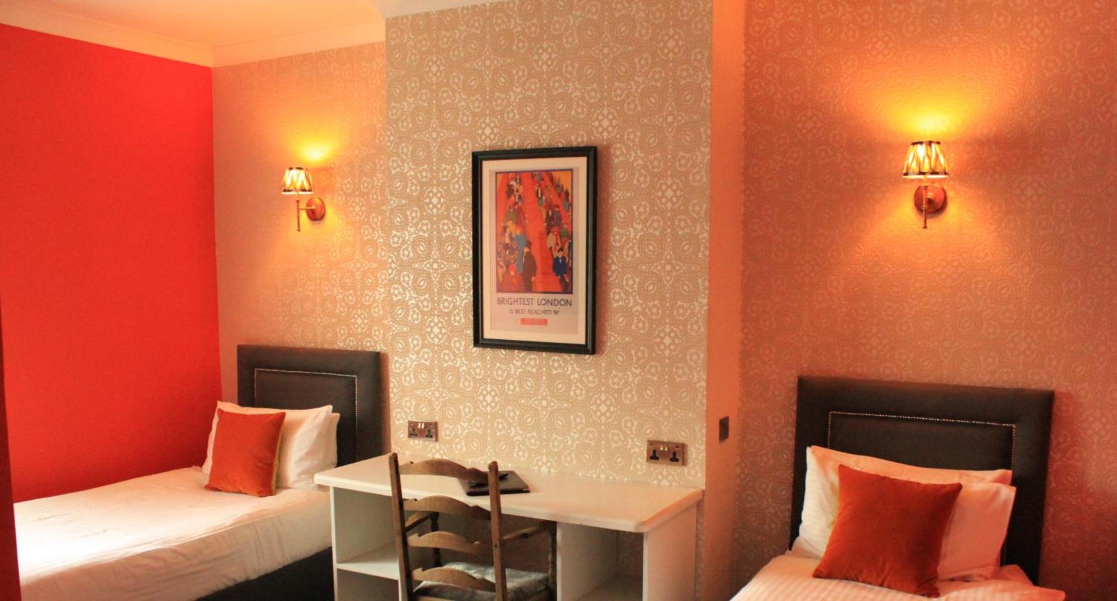 Standard Twin Room photo 1