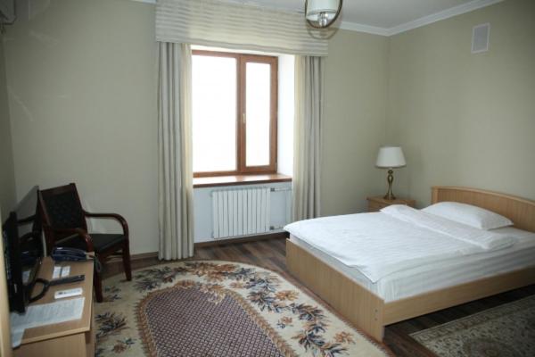 Large Single Room