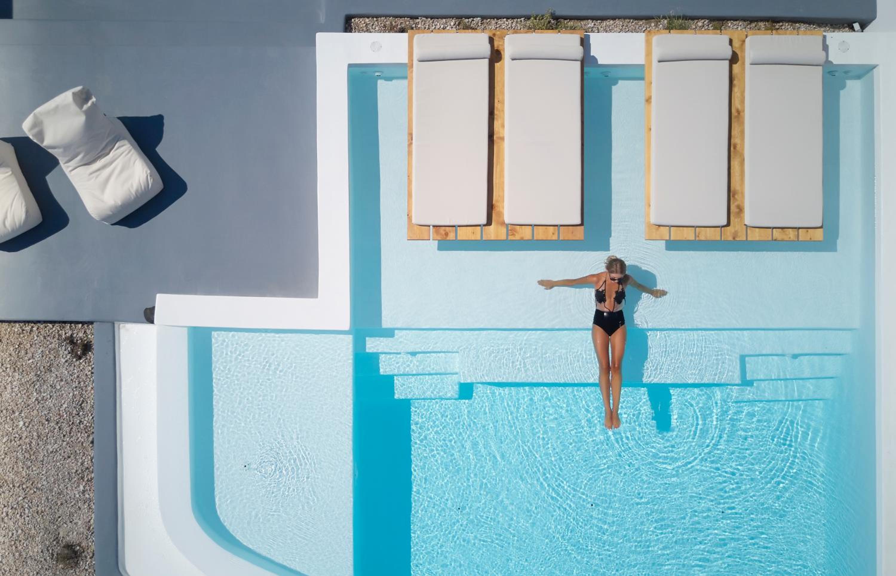 The Eclectic Villa with Infinity Heated Private Pool - Photo 6