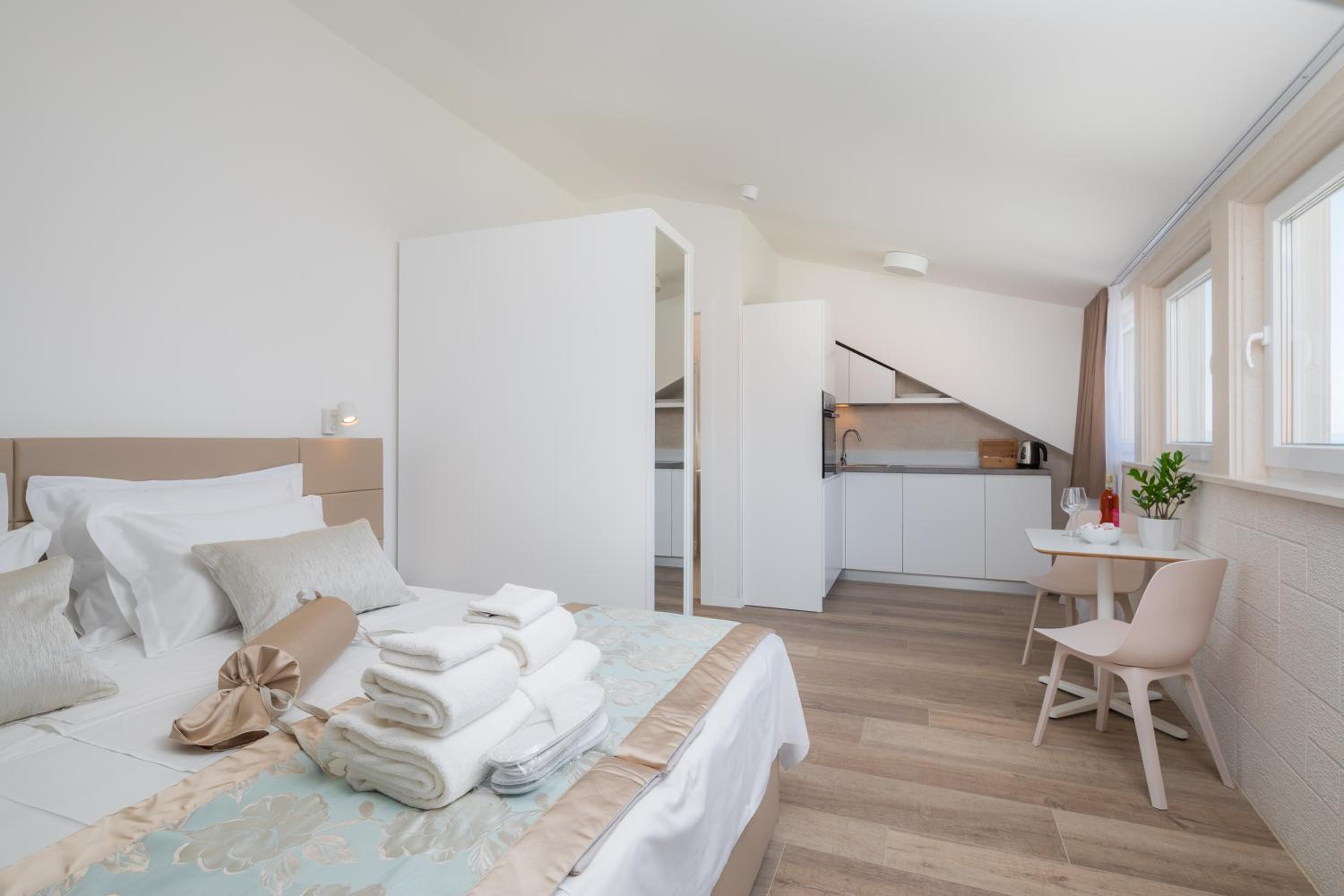 Studio with Sea View - Photo 15