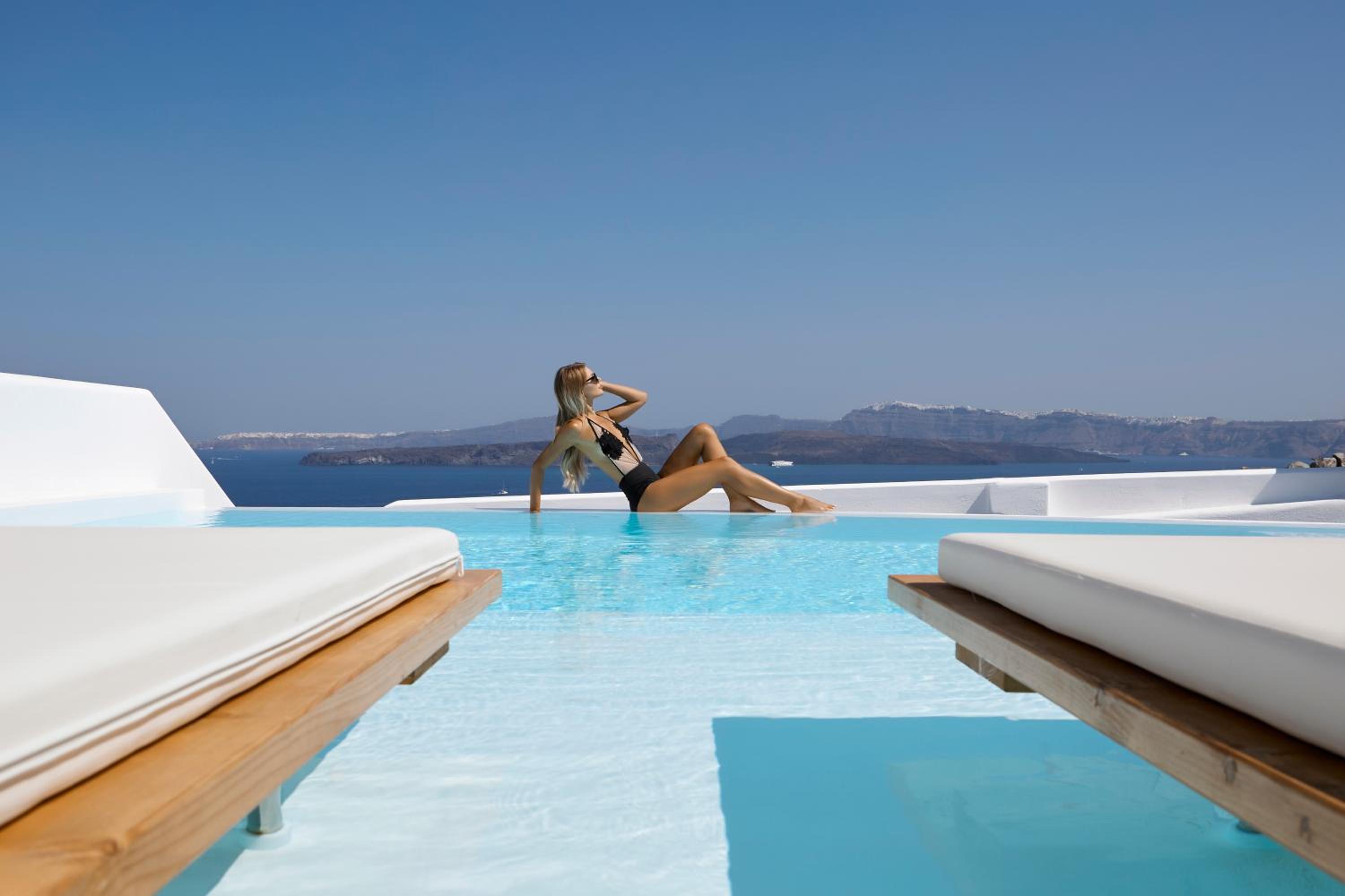 The Eclectic Villa with Infinity Heated Private Pool - Photo 21