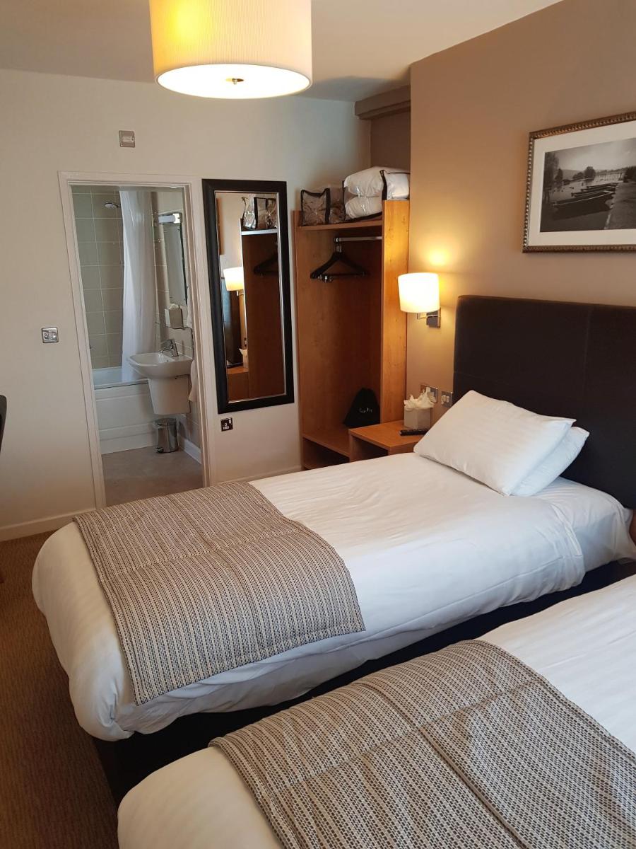 Standard Twin Room - Photo 1