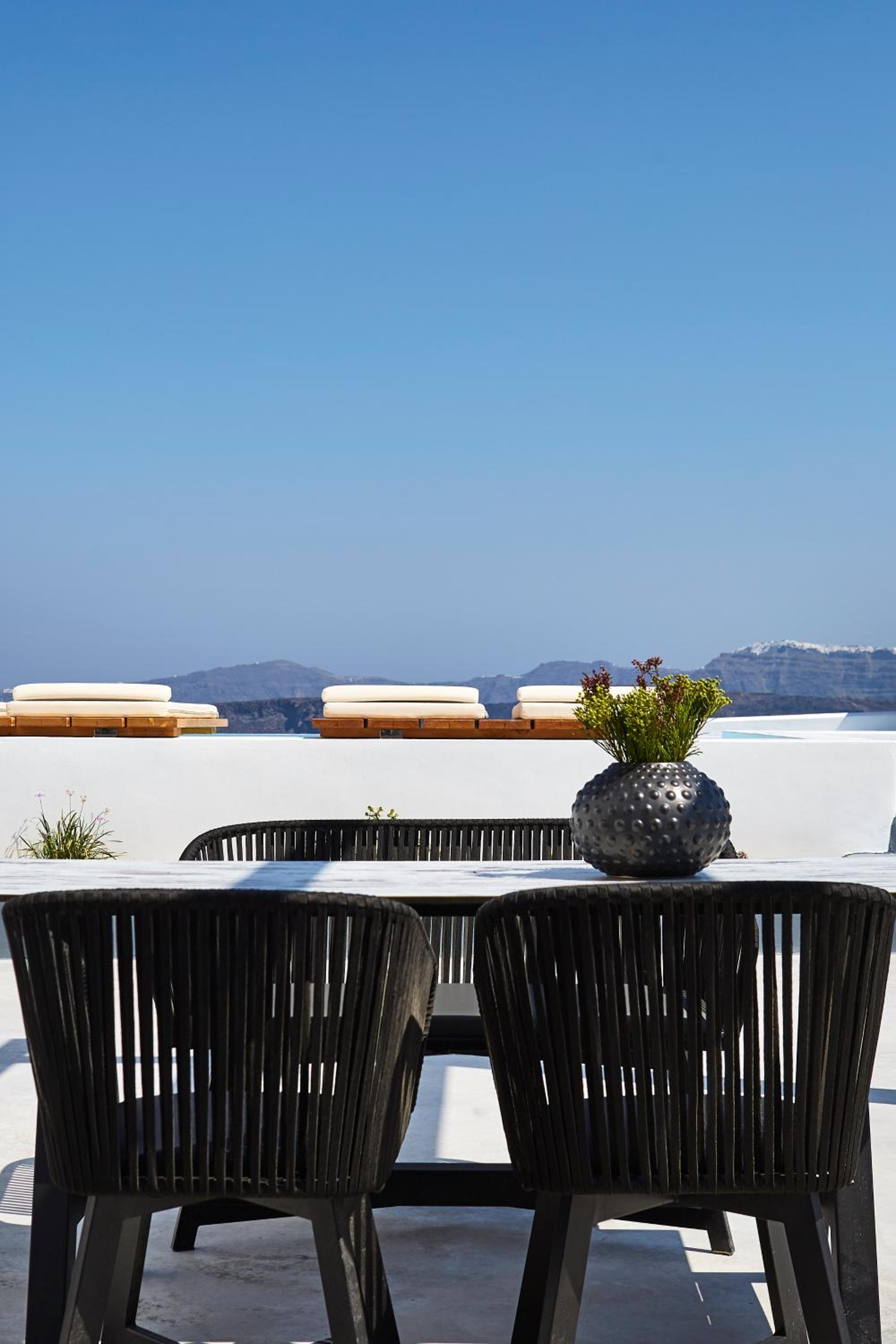 The Eclectic Villa with Infinity Heated Private Pool - Photo 15