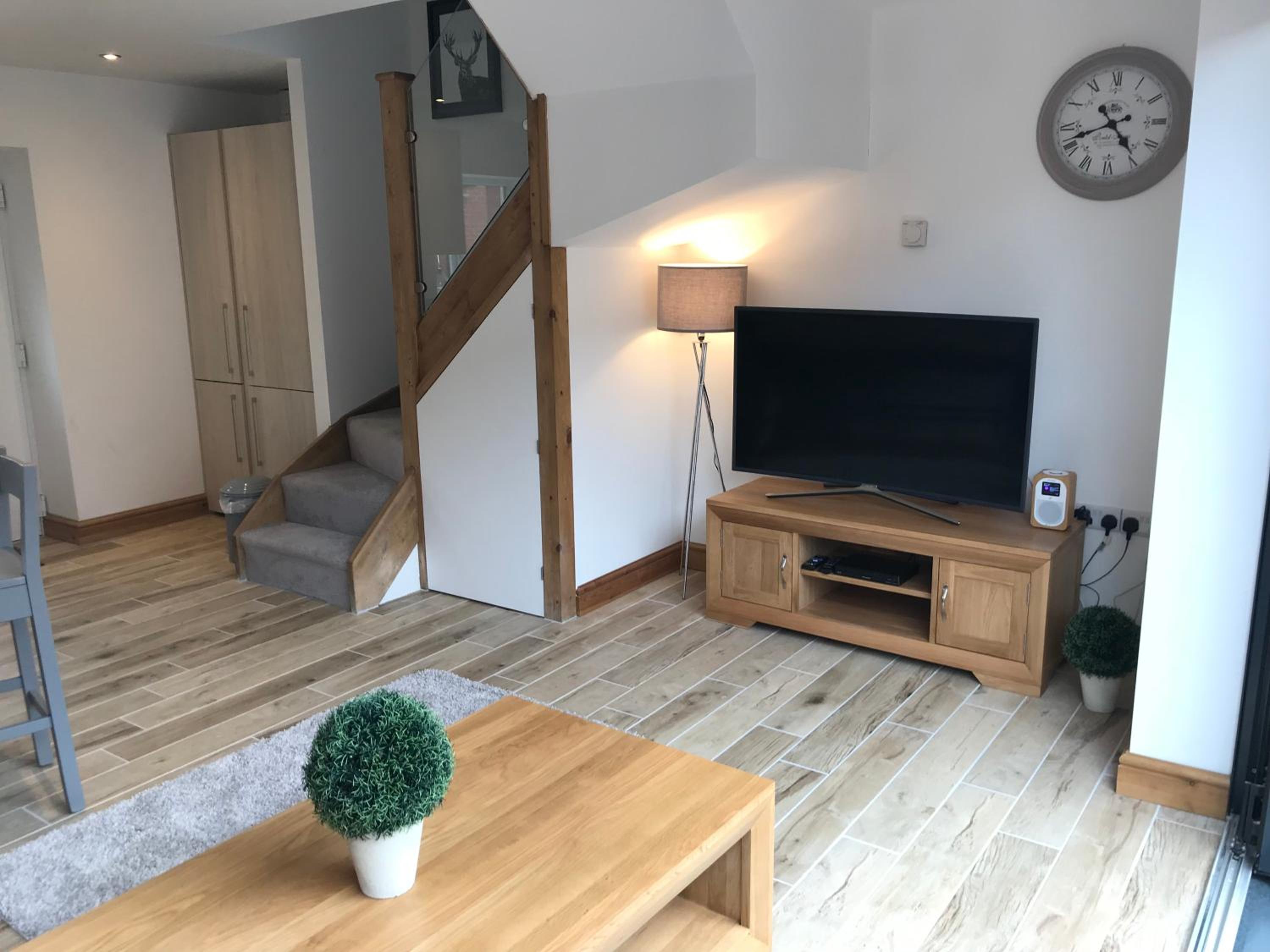 Apartment photo 2