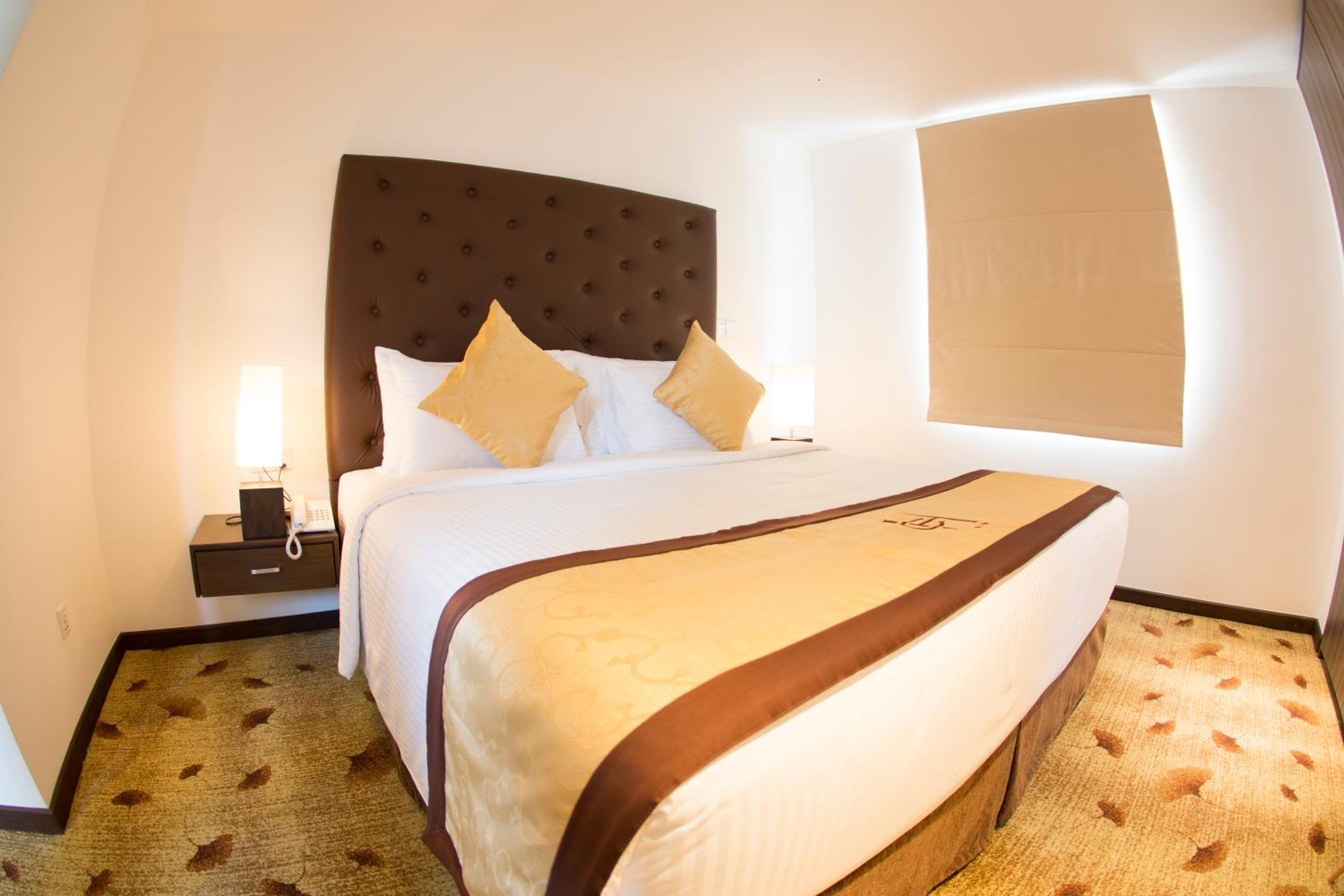 Standard Double Room - Photo 9