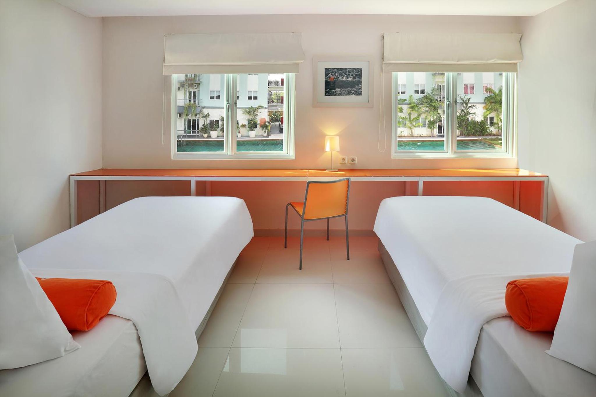 Two Bedroom HARRIS Residence - Photo 3