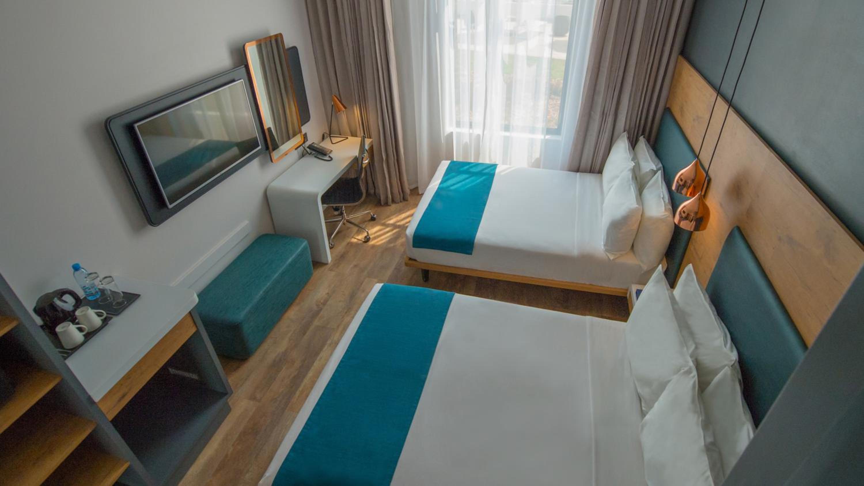Standard Room 2 Double Beds Non Smoking - Photo 1