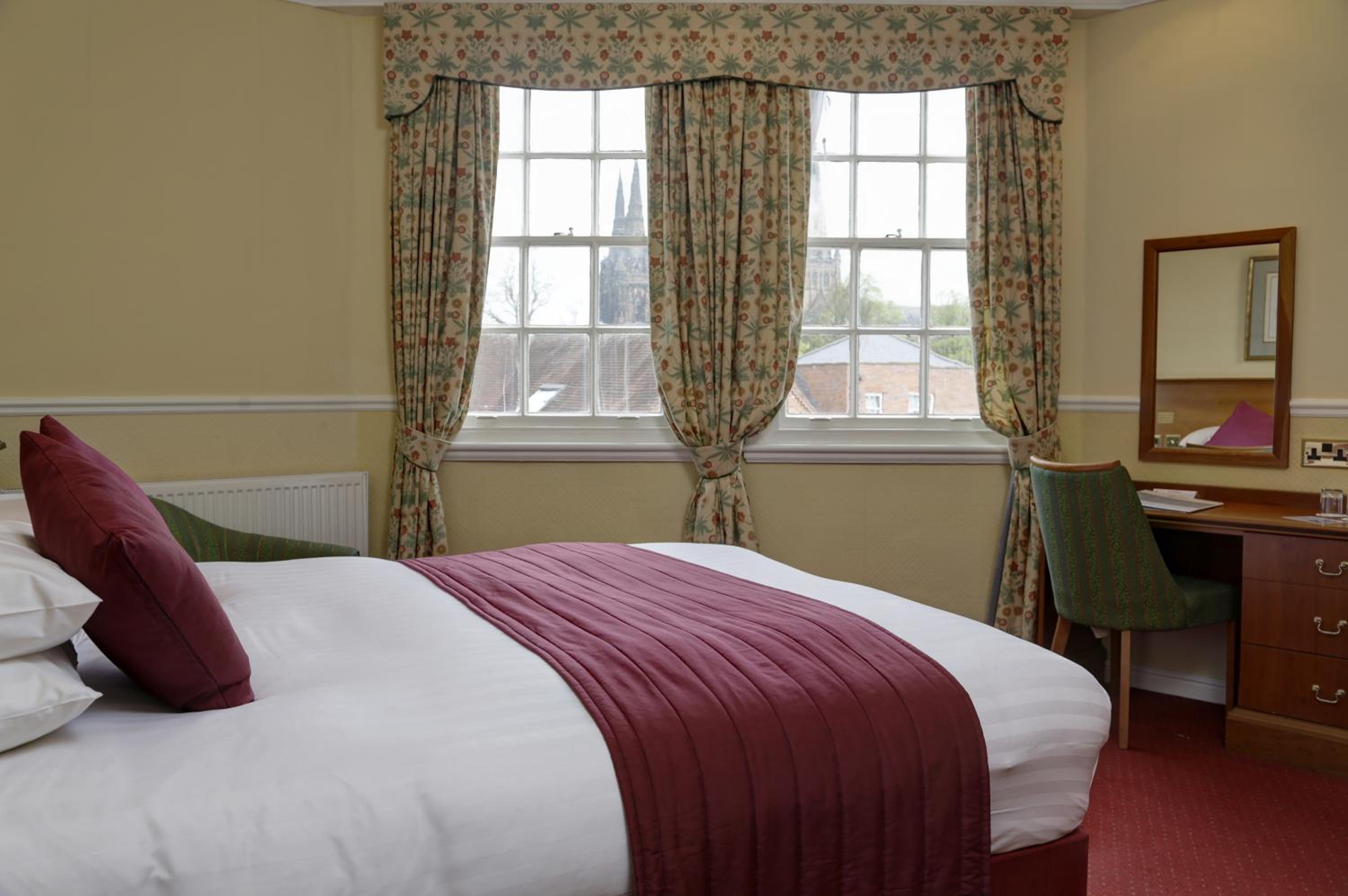 Standard Double Room - Non-Smoking photo 3