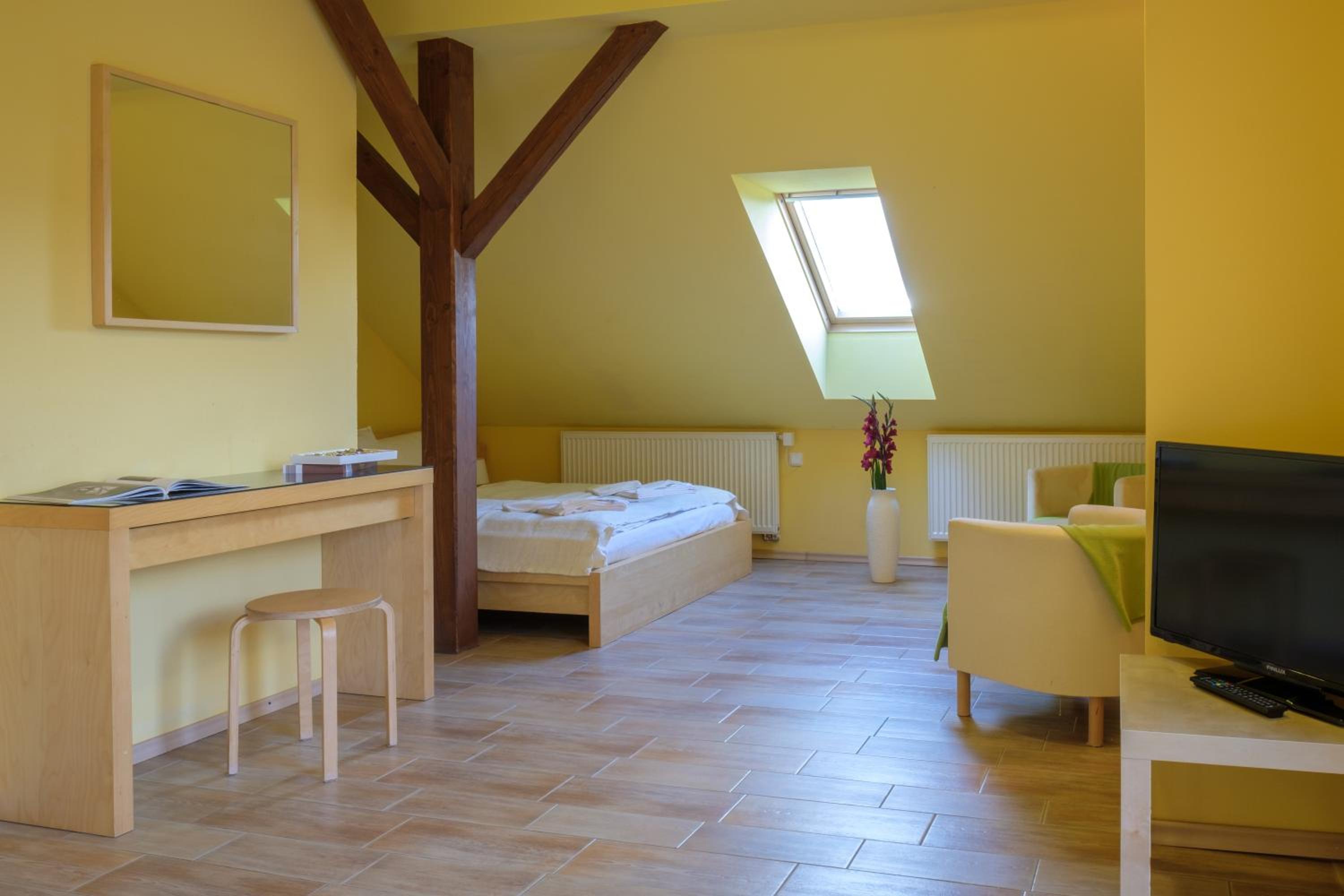 Comfort Quadruple Room - Photo 18