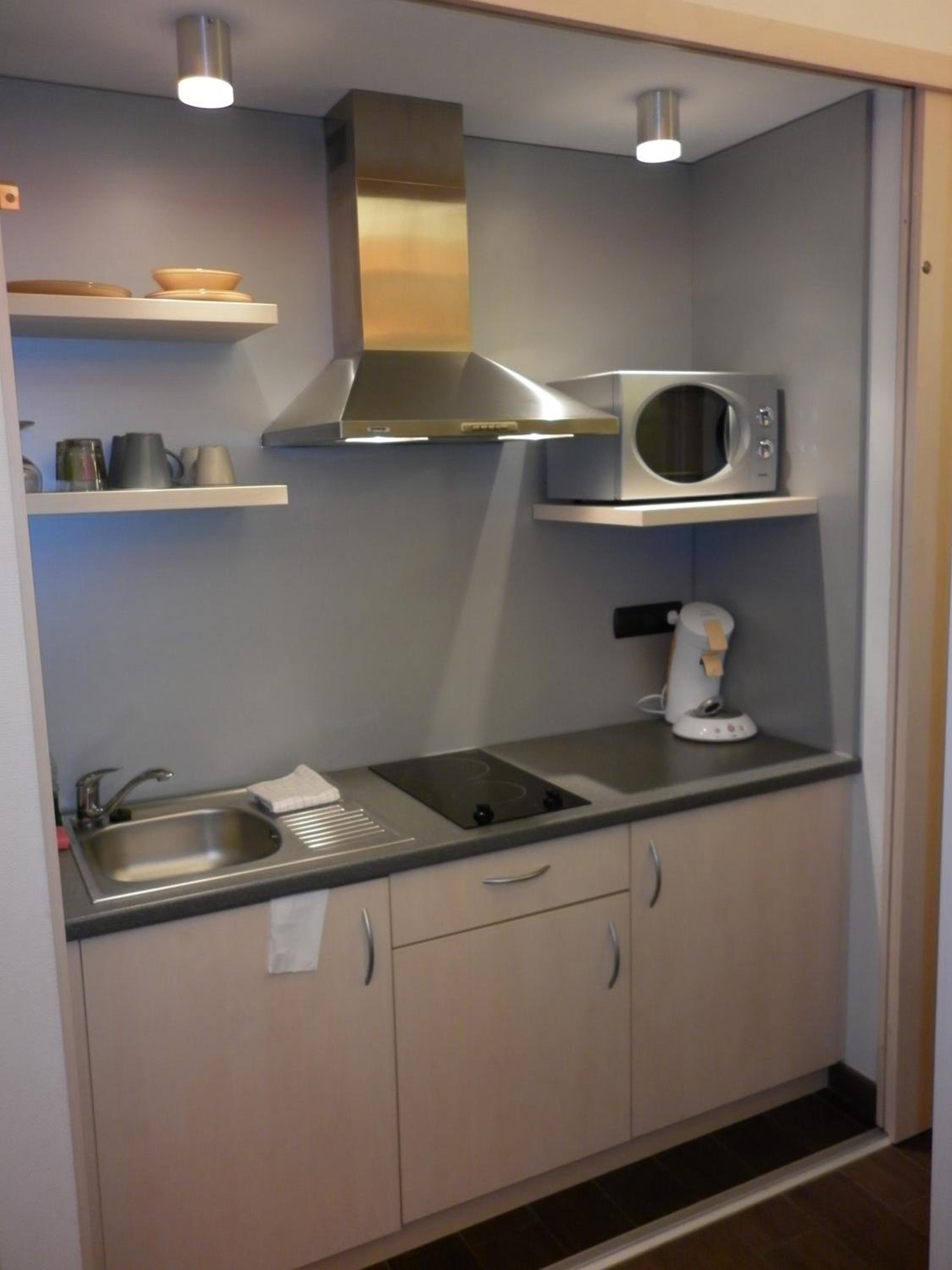 Apartment photo 2