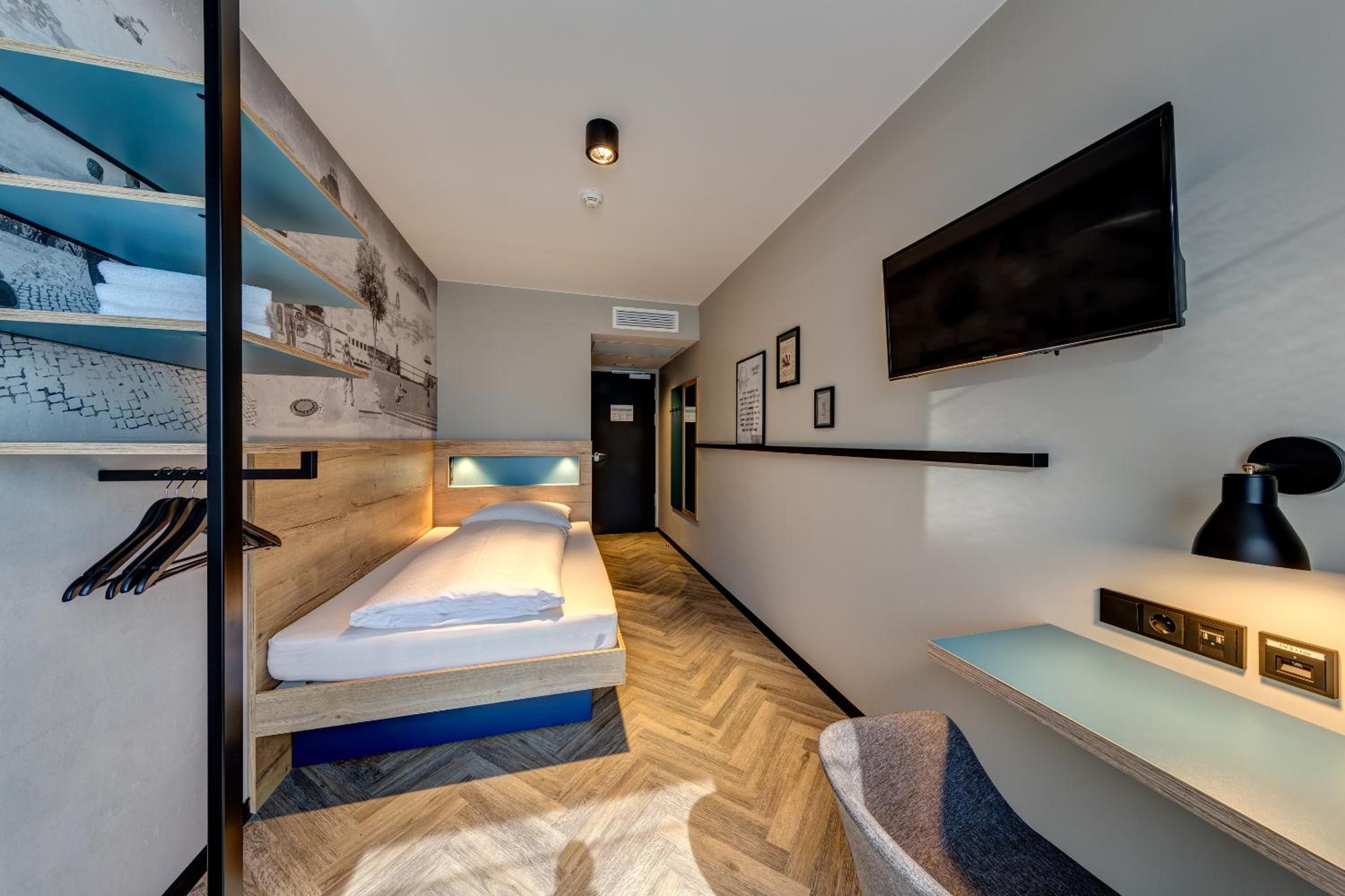 Standard Single Room