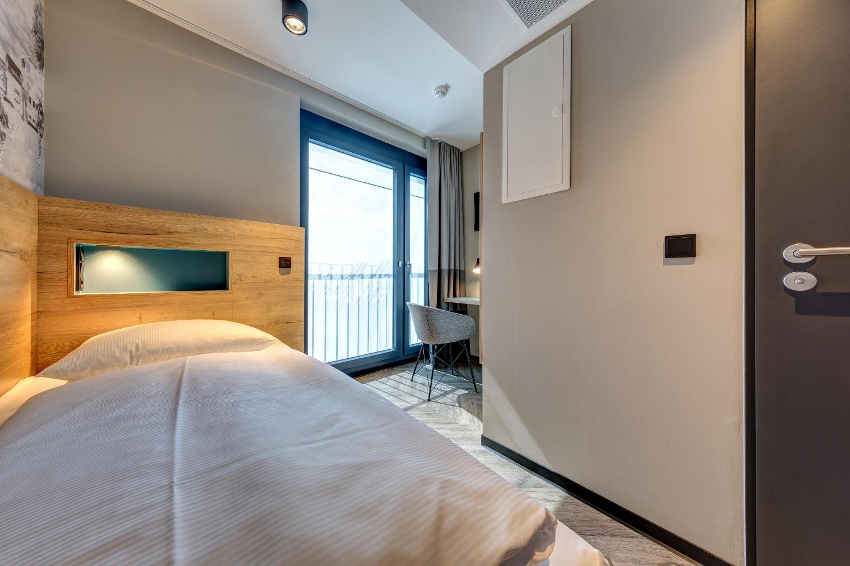 Small Single Room