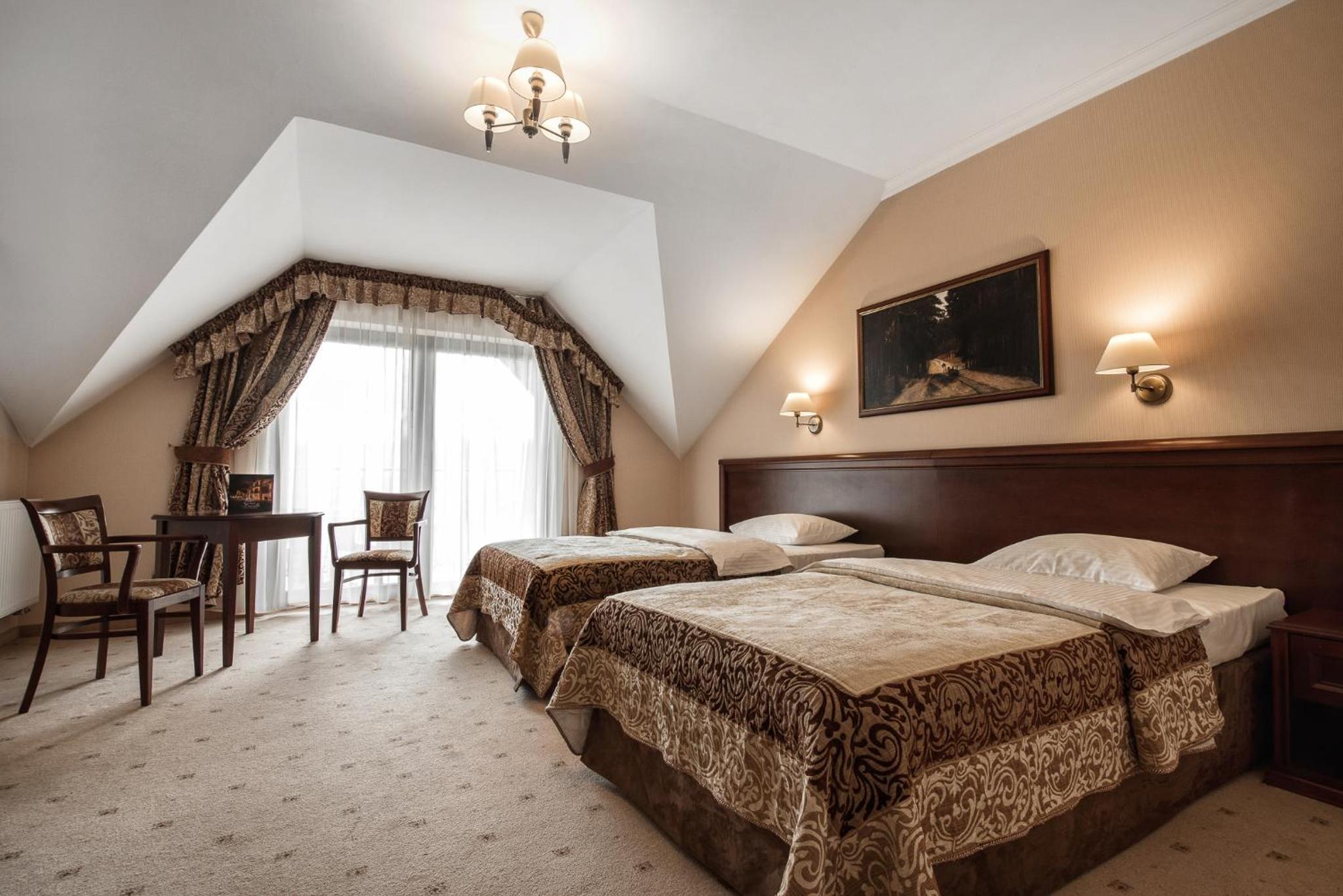 Twin Room - Photo 3