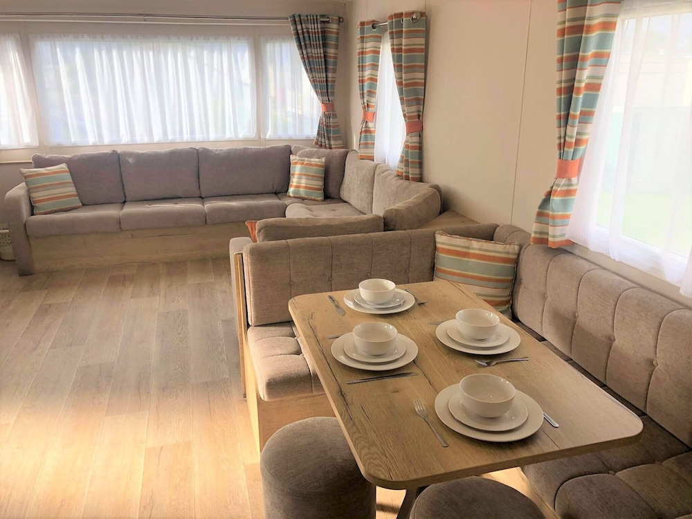 Deluxe Mobile Home photo 1