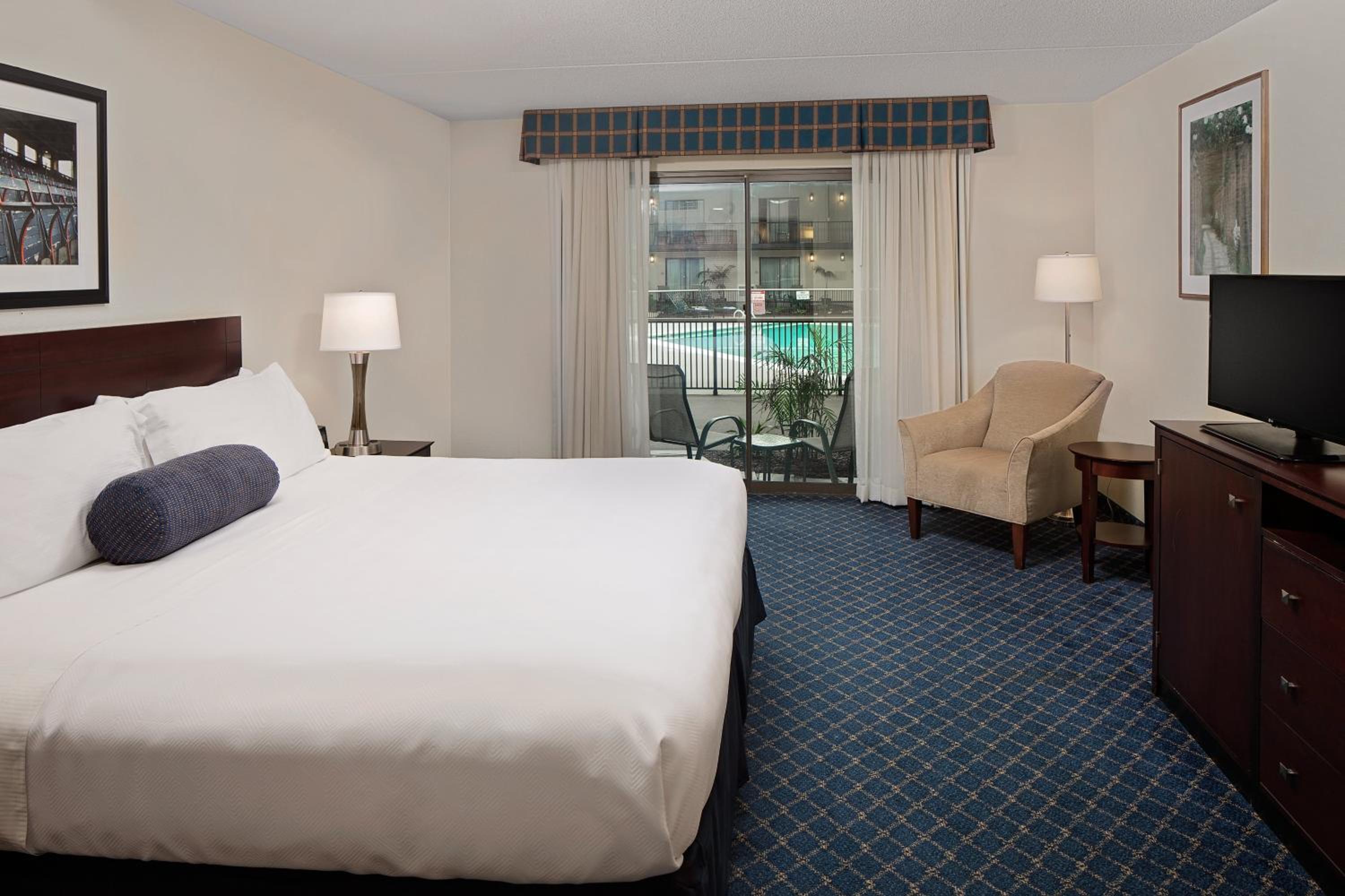 King Room with Pool View