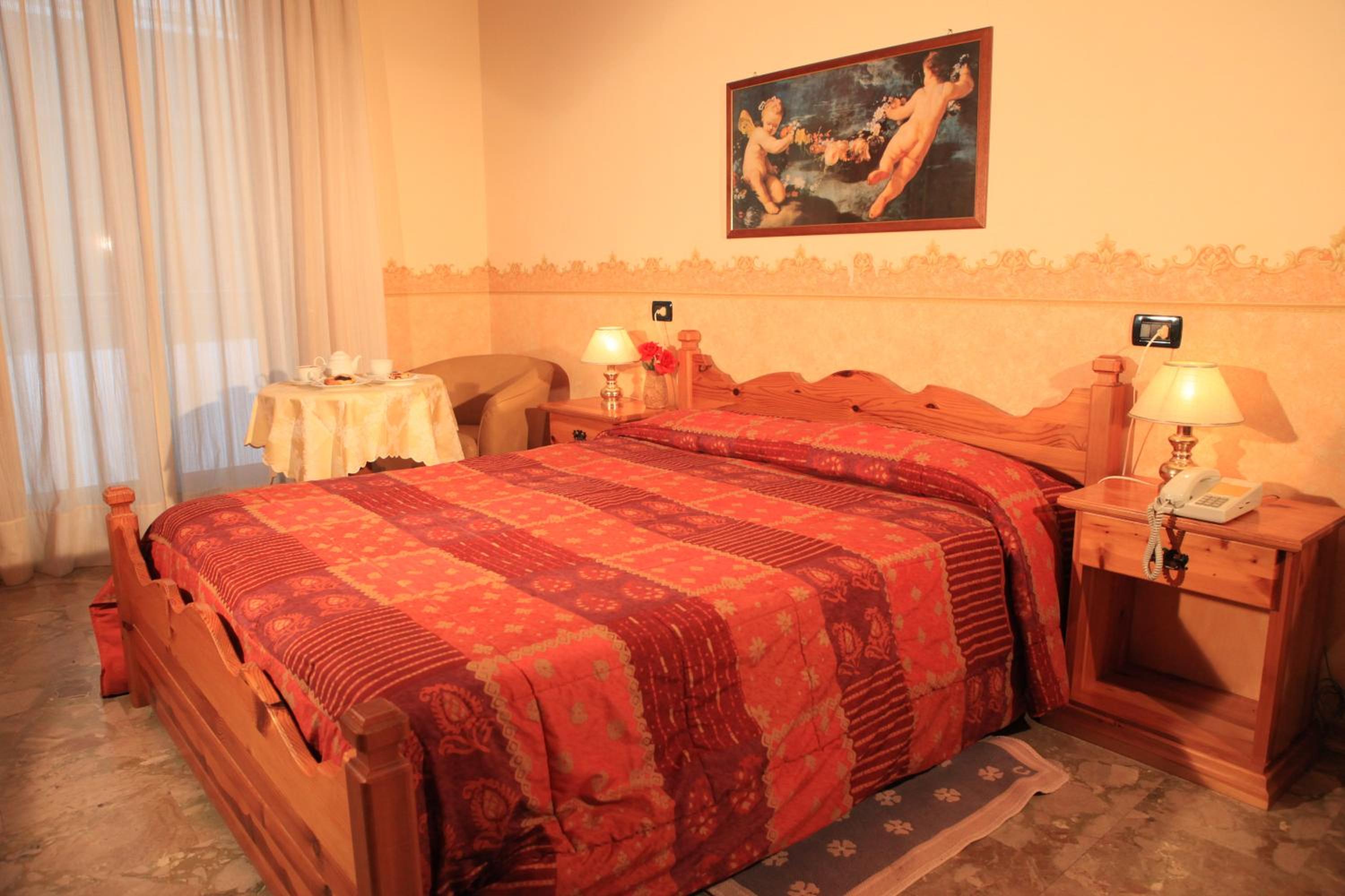 Double or Twin Room - Photo 3