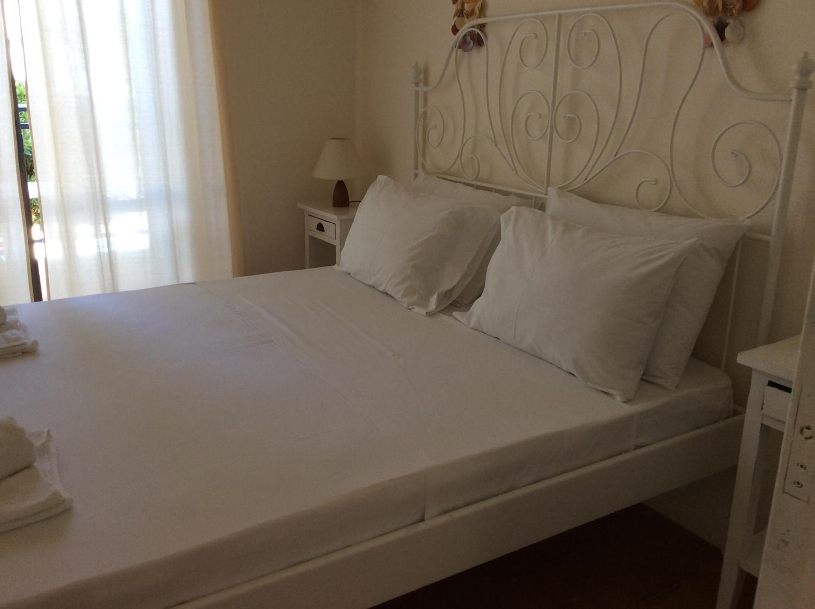Studio Apartment with Sea View photo 1