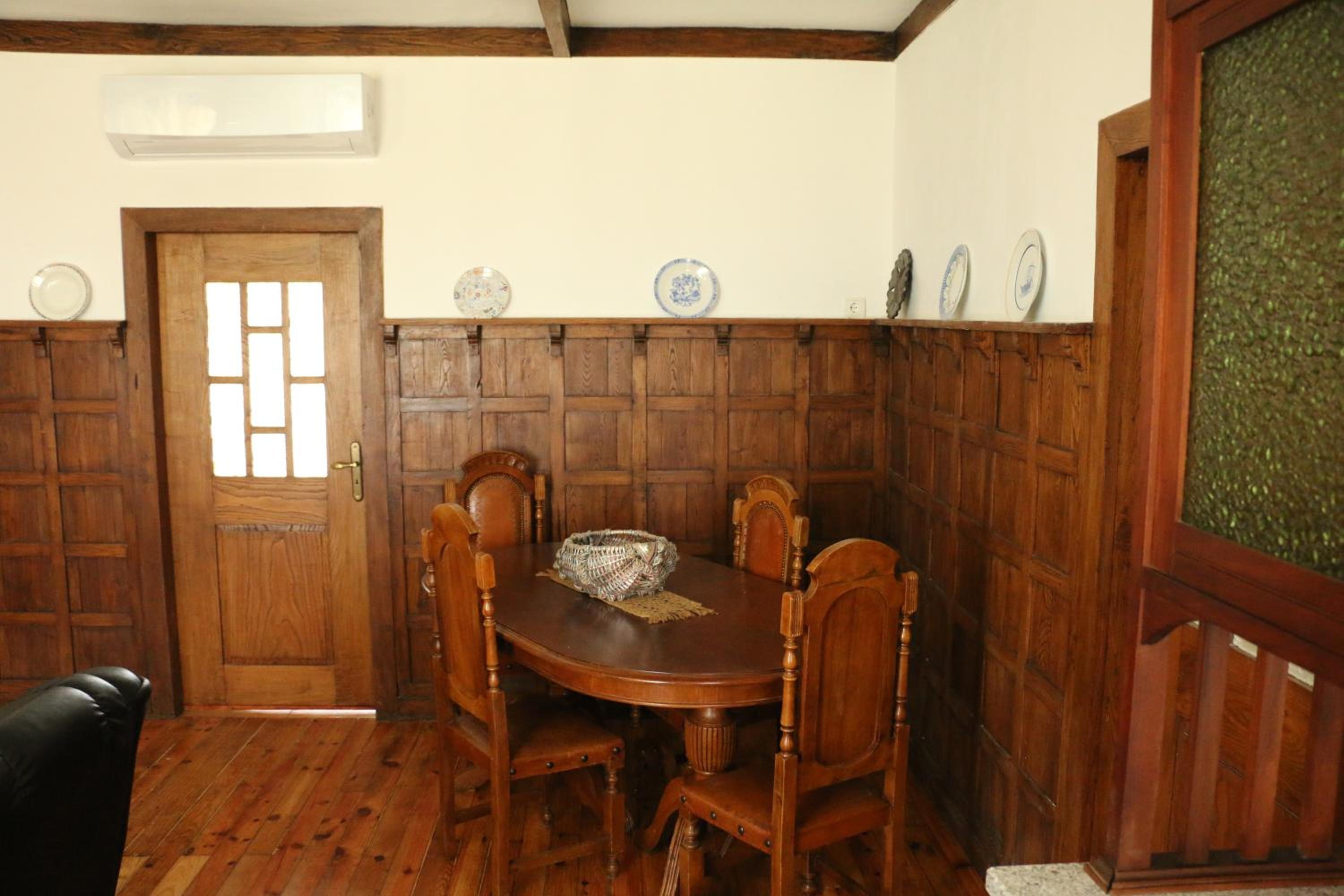Four-Bedroom House - Photo 24