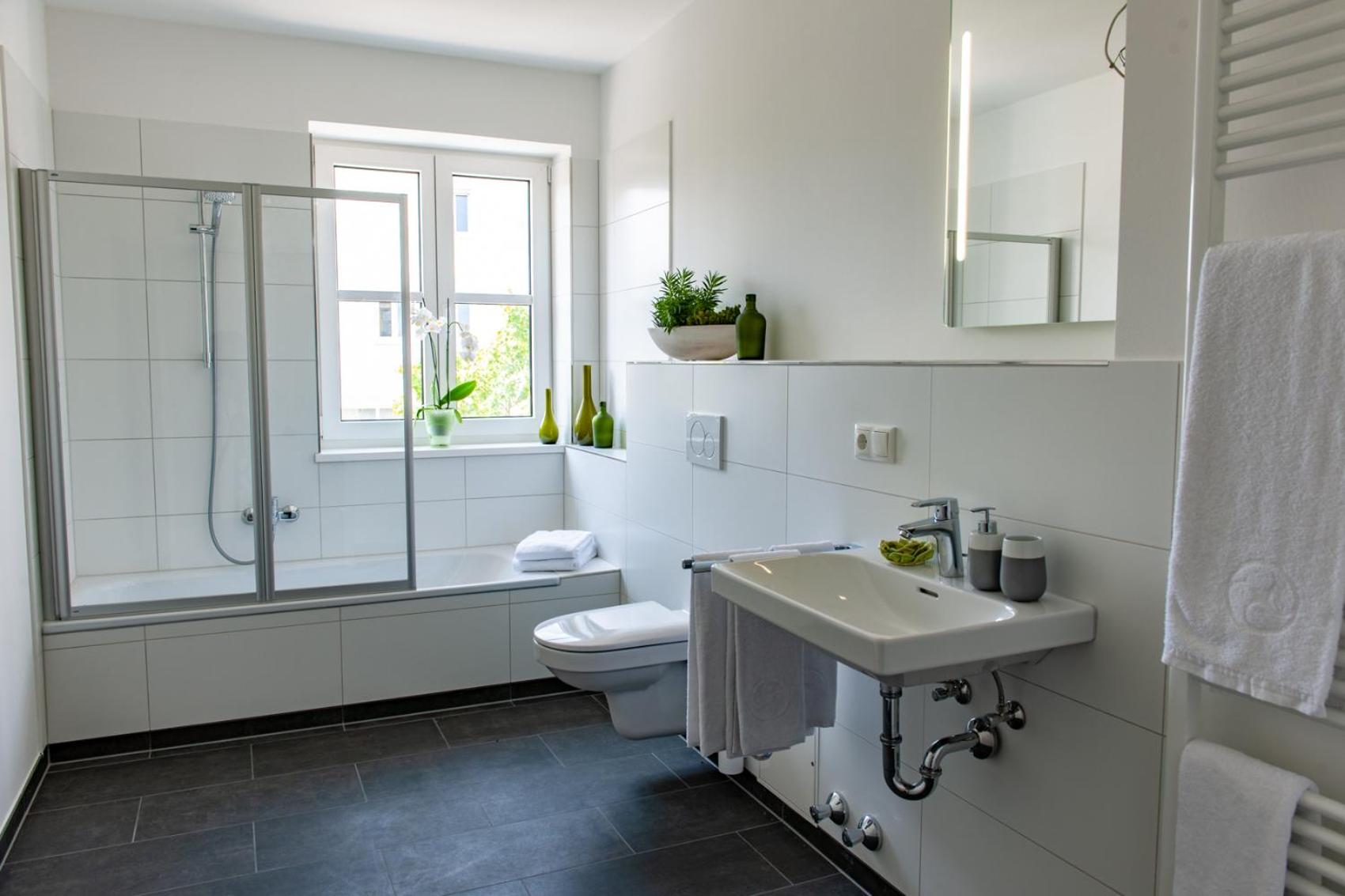 Double Room with Private Bathroom - Photo 6