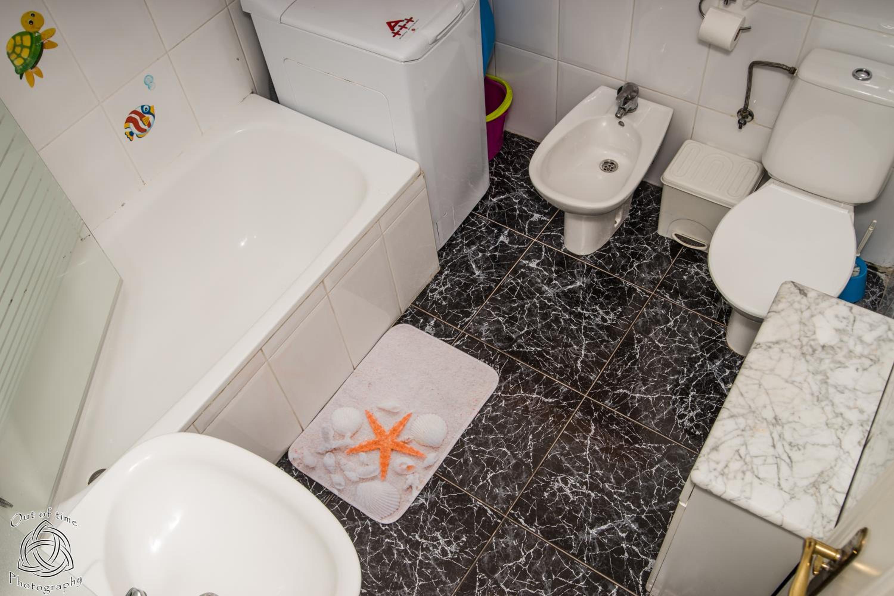 Apartment - Photo 2
