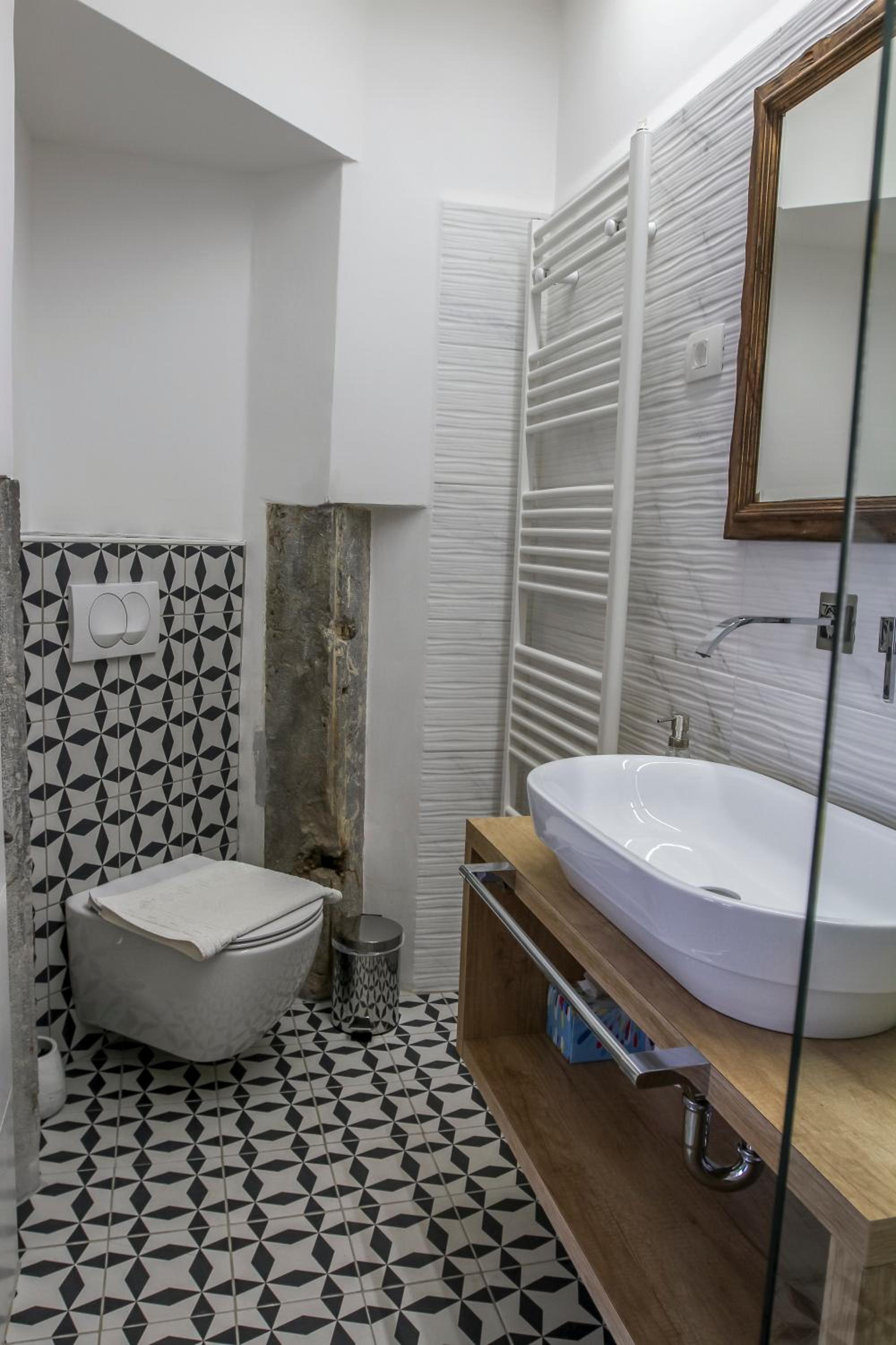 Superior Double Room with Private Bathroom photo 3
