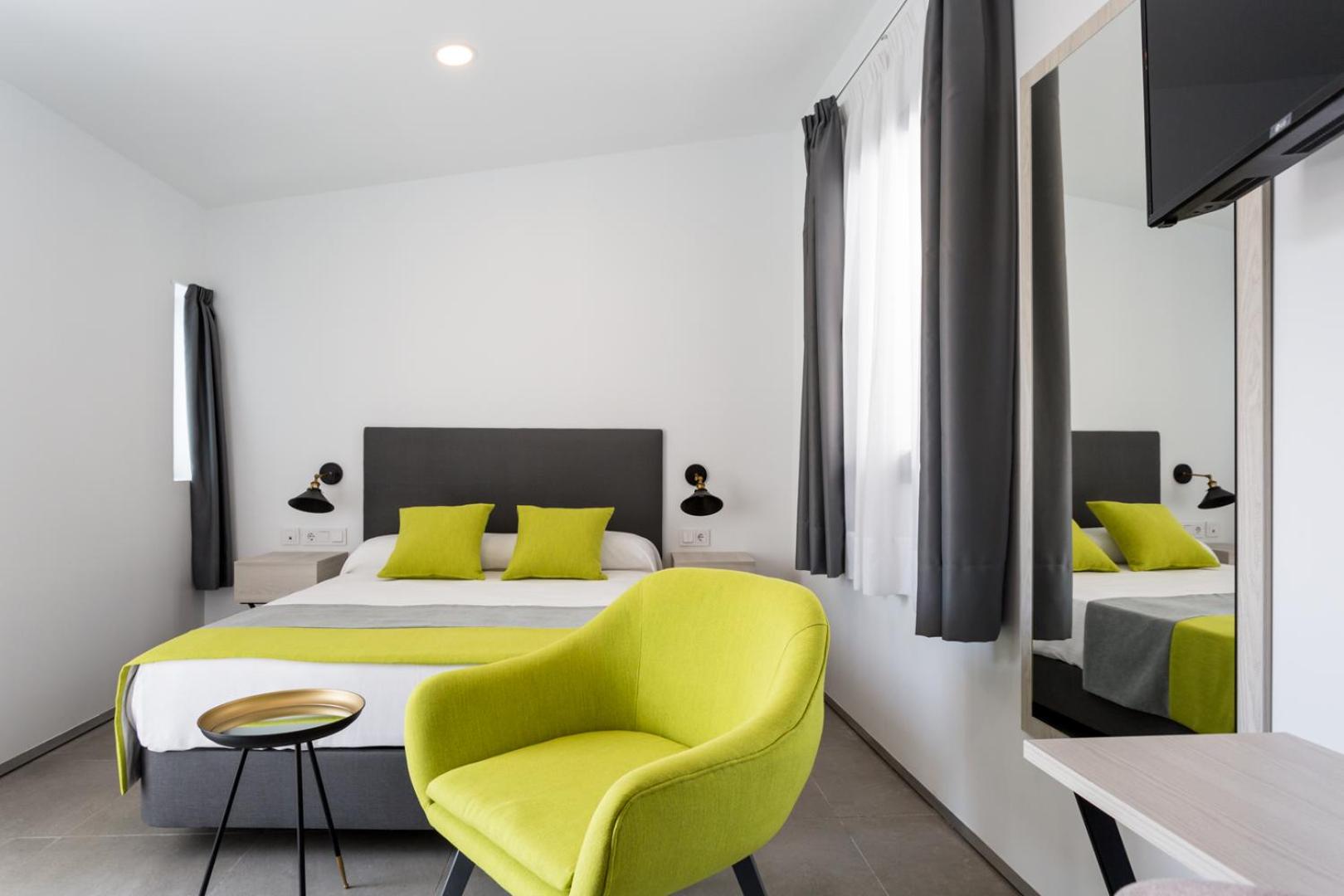 Deluxe Room - Photo 1